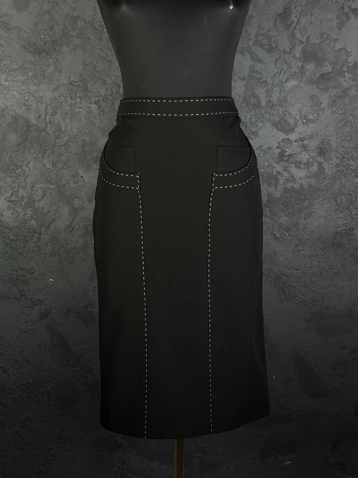 Burberry Women's BURBERRY London Skirt Luxury Size 38 Size 27" / US 4 / IT 40 - 2 Thumbnail