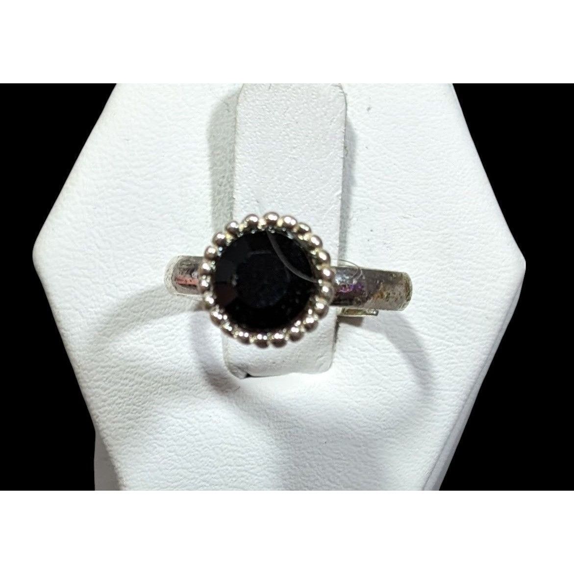 Other Simple Black Gemmed Silver Tone Ring Adjustable Size 6 1/2 Size ONE SIZE - 2 Thumbnail