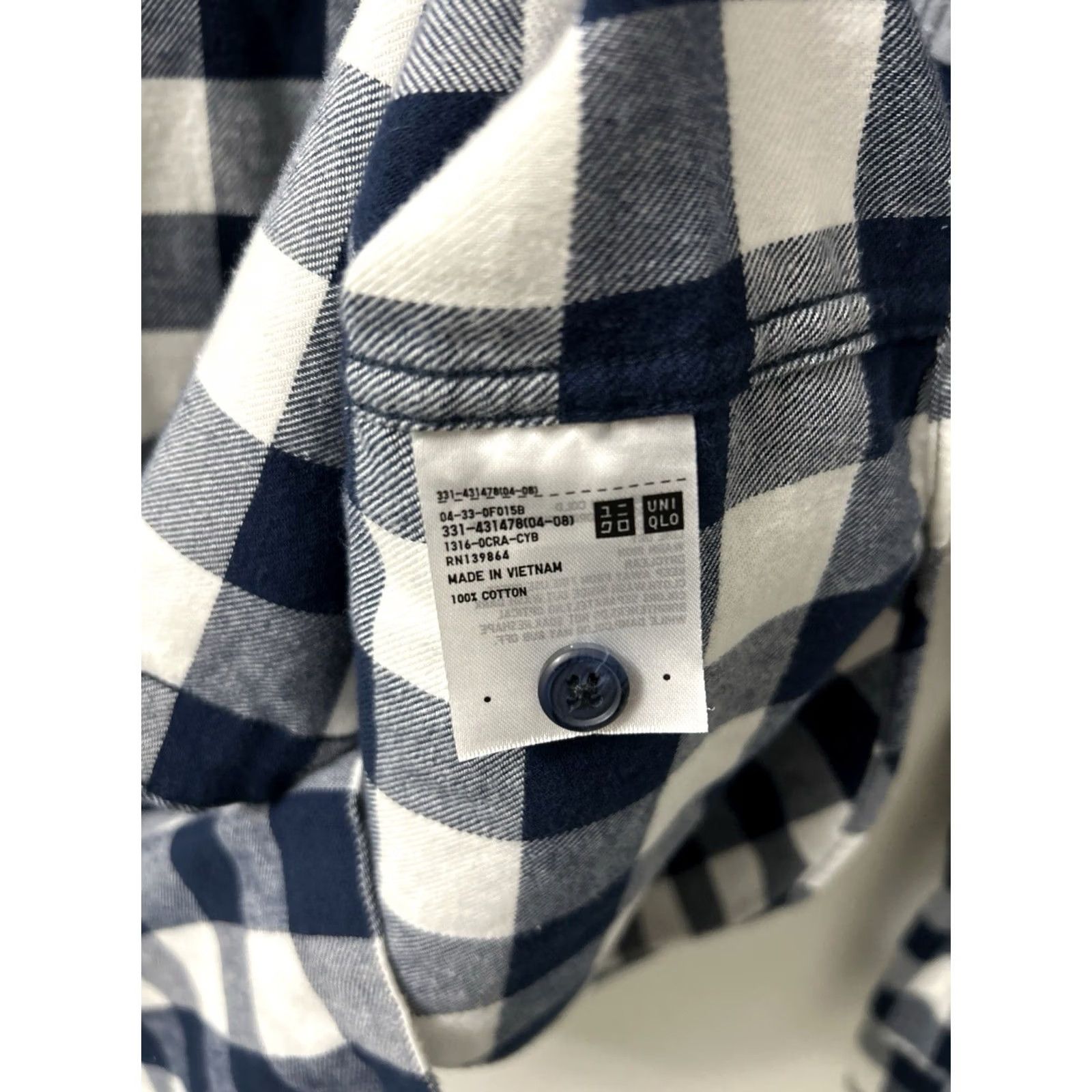 Uniqlo UNIQLO Button-Up Shirt Mens Small Blue Gingham Flannel Long Sleeve L/S Casual Mens Regular Fit Vintage No Size US S / EU 44-46 / 1 - 7 Thumbnail