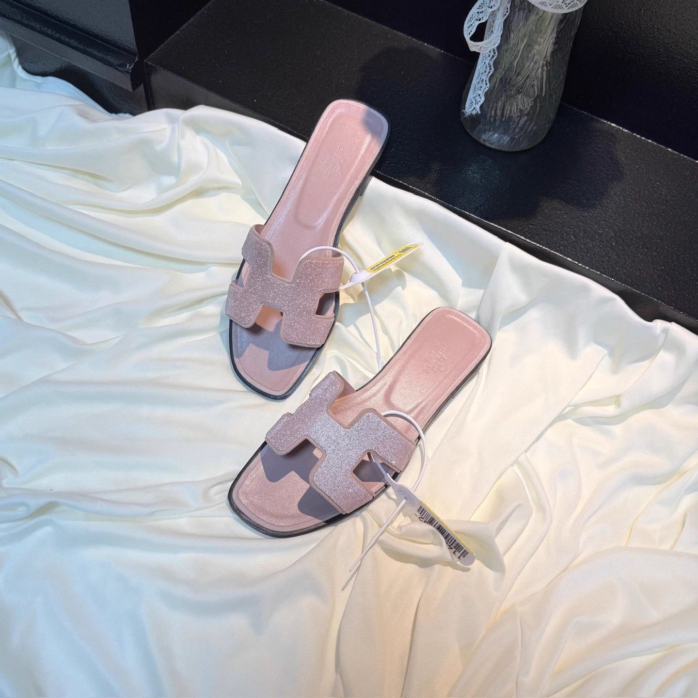 Hermes Hermes Pink Crystal H Slipper 39 99New 7k nh3064 Size US 8.5 / IT 38.5 - 1 Thumbnail