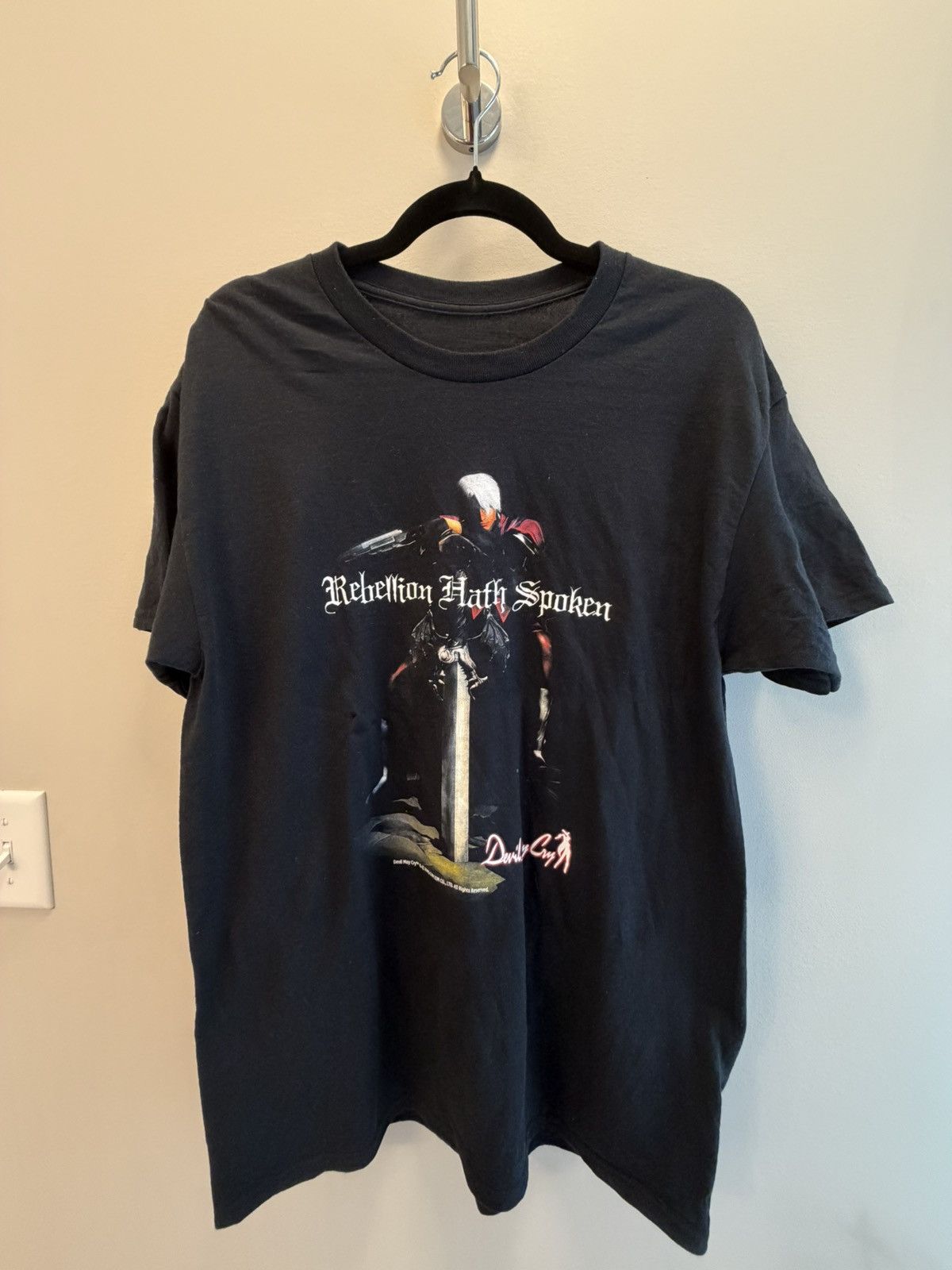 Vintage Vintage Devil May Cry Capcom 2005 Promo T Shirt Rare Y2K Size US L / EU 52-54 / 3 - 1 Thumbnail