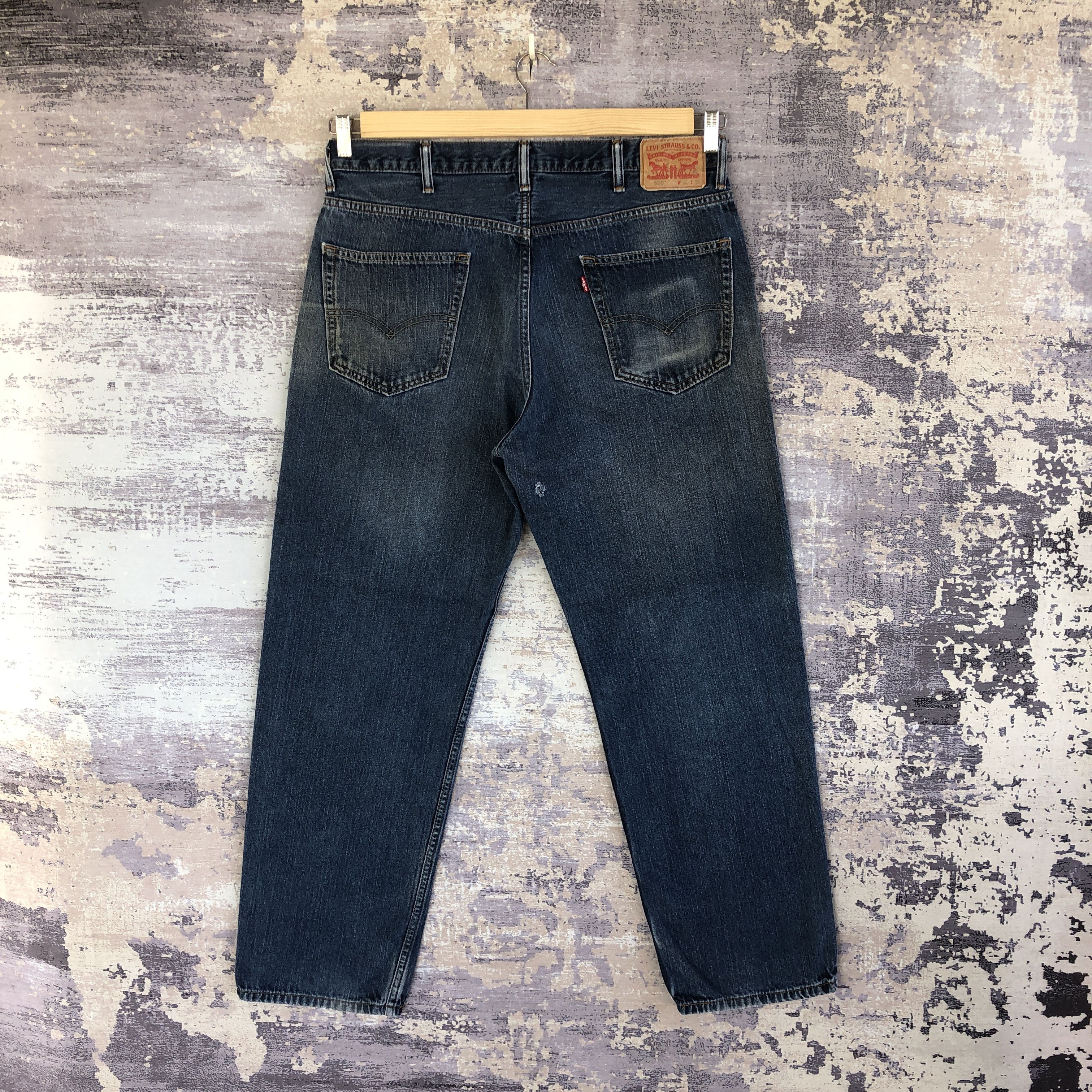 Levi's Vintage Levis 550 Ripped Blue Jeans Dirty Levi's Denim Size US 36 / EU 52 - 2 Thumbnail