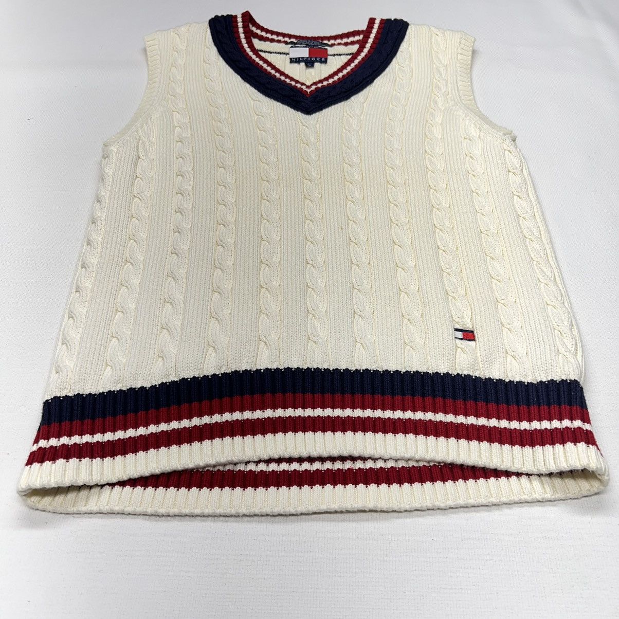 Tommy Hilfiger × Vintage VTG Tommy Hilfiger Sweater Vest White V-Neck Cable Knit Y2K Size US M / EU 48-50 / 2 - 3 Thumbnail