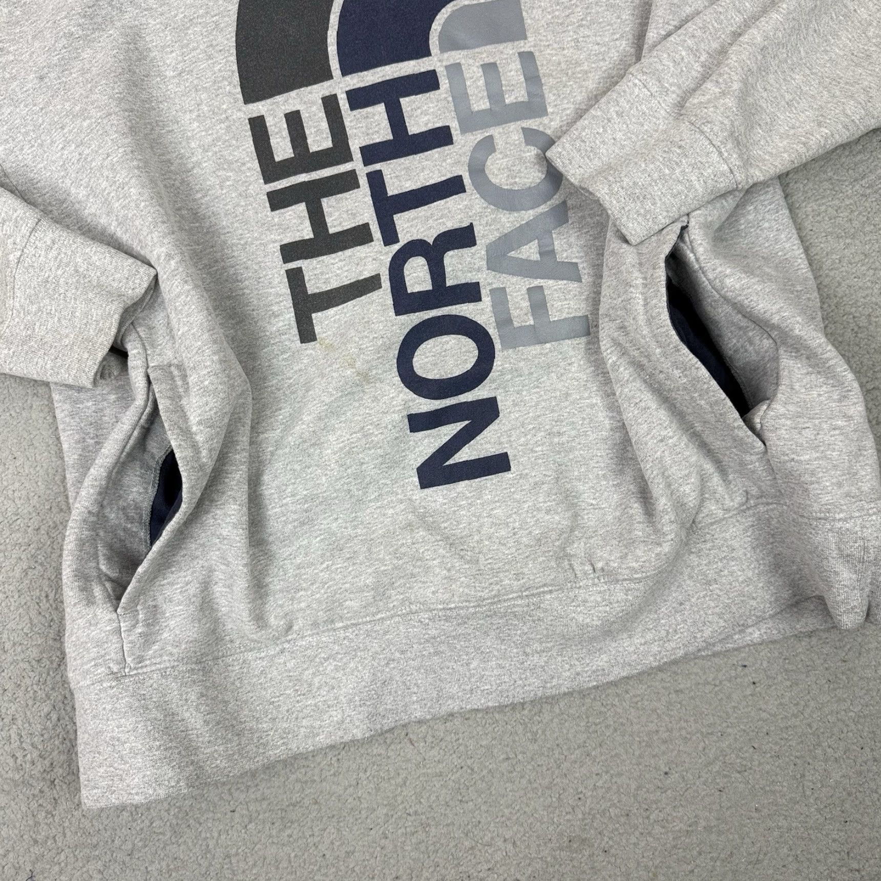 The North Face VINTAGE The North Face Sweatshirt Mens XL Gray Heavy Spell Out Logo Pullover Outdoor TNF Hoodie Size US XL / EU 56 / 4 - 4 Thumbnail