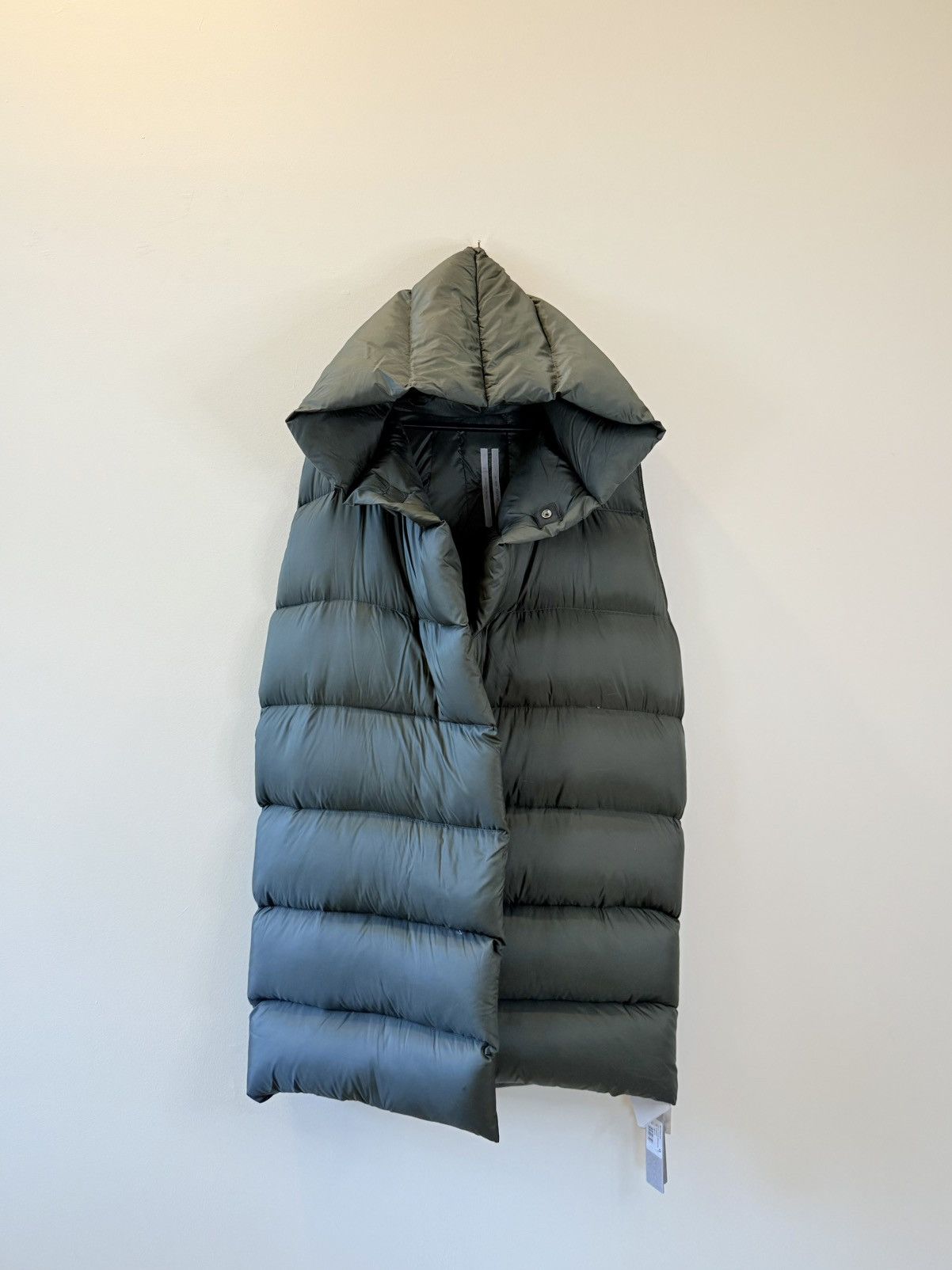 Rick Owens SLEEVELESS DOWN PARKA // GLITTER Size US M / EU 48-50 / 2 - 1 Thumbnail