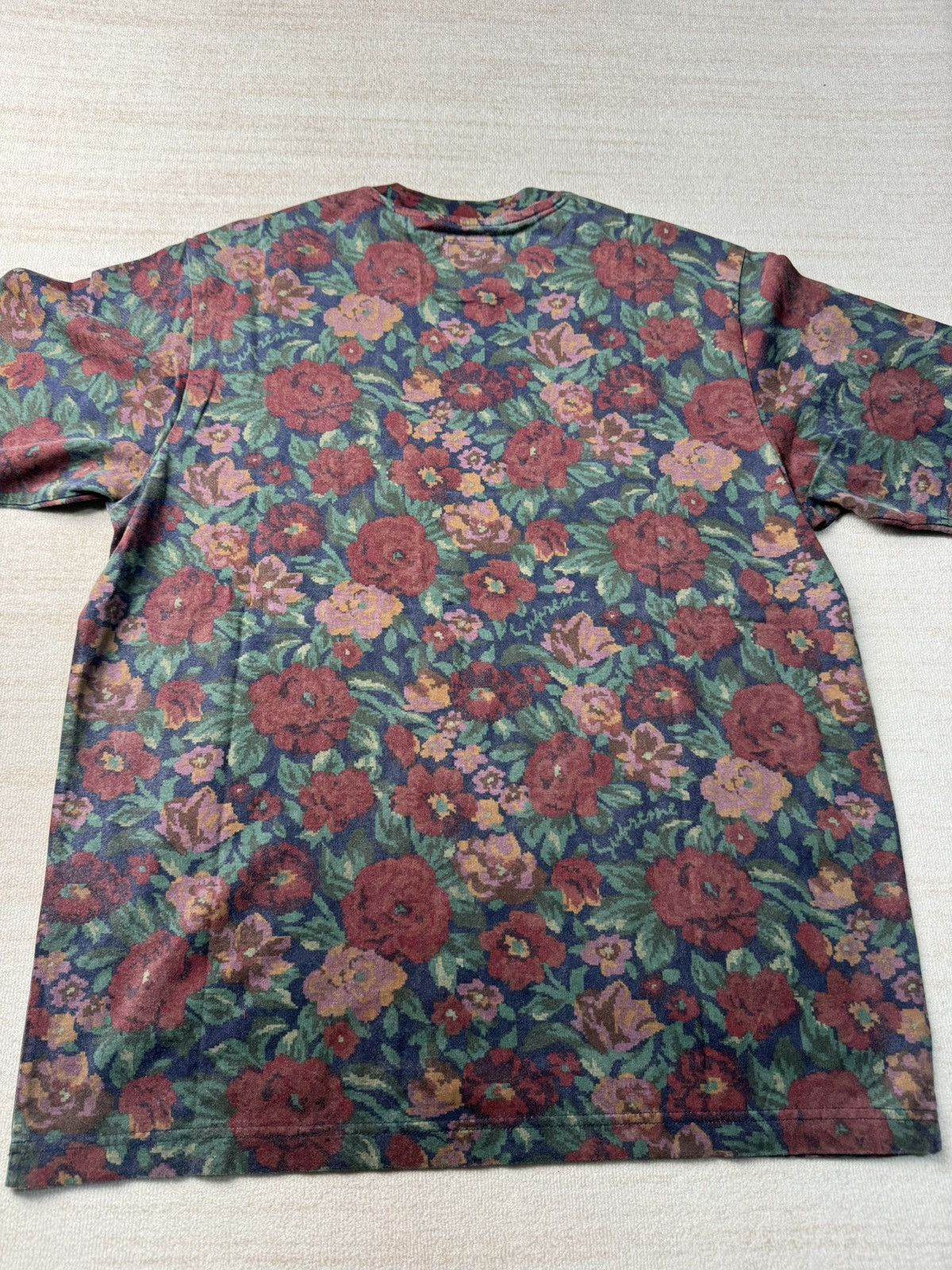 Supreme Small logo floral tee Size US M / EU 48-50 / 2 - 6 Thumbnail