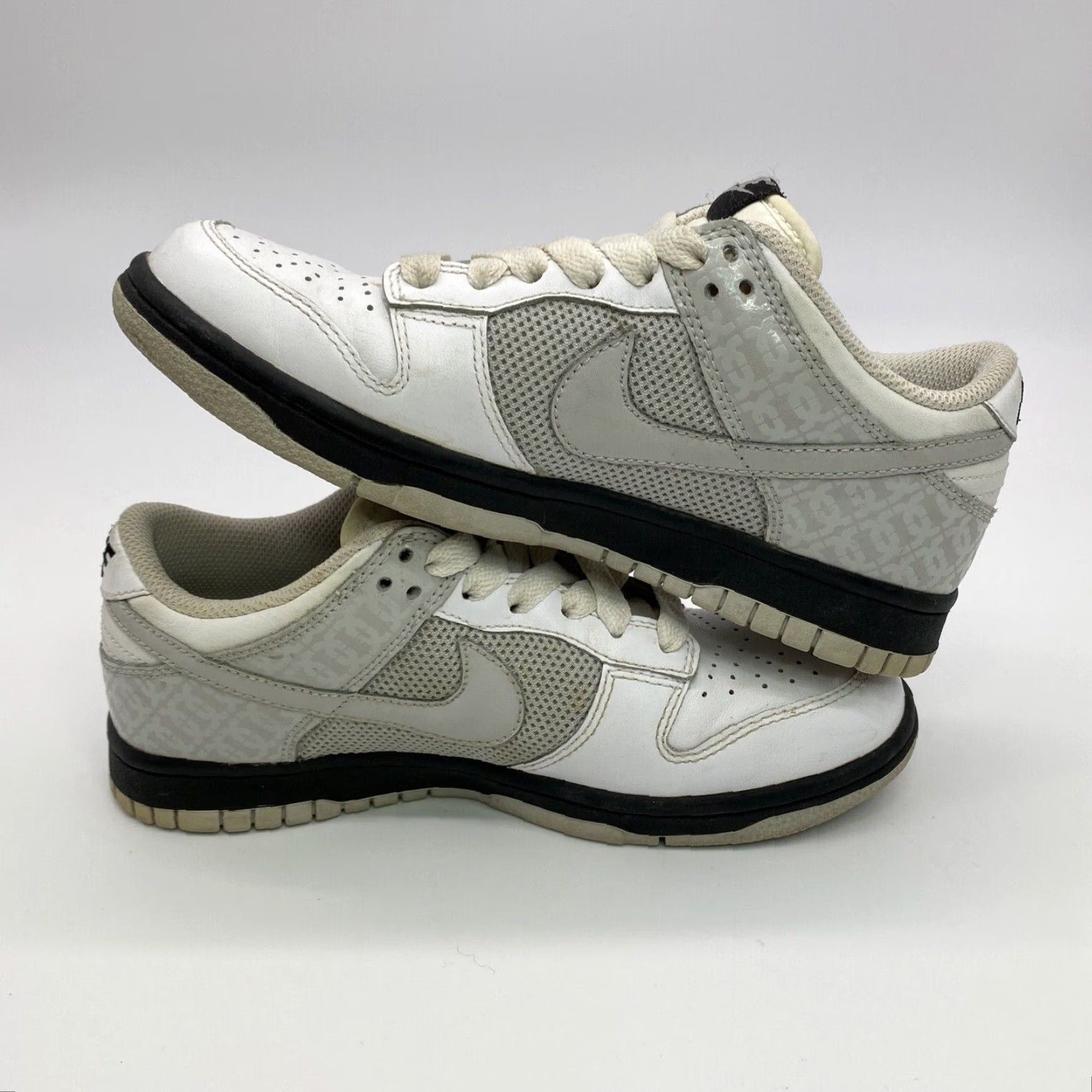 VINTAGE Nike Dunk Low 'White/Neutral Grey/Black' Women's Skate Sneakers Size 6.5 US 317813-101 2008