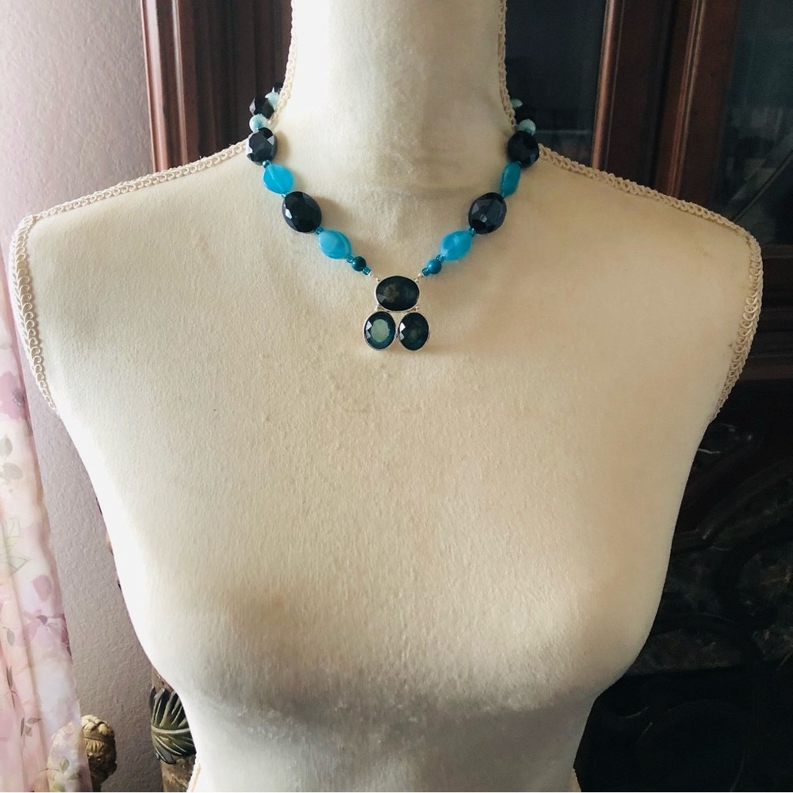 Handmade Handcrafted chunky jet crystal agate howlite stone necklac Size ONE SIZE - 5 Thumbnail