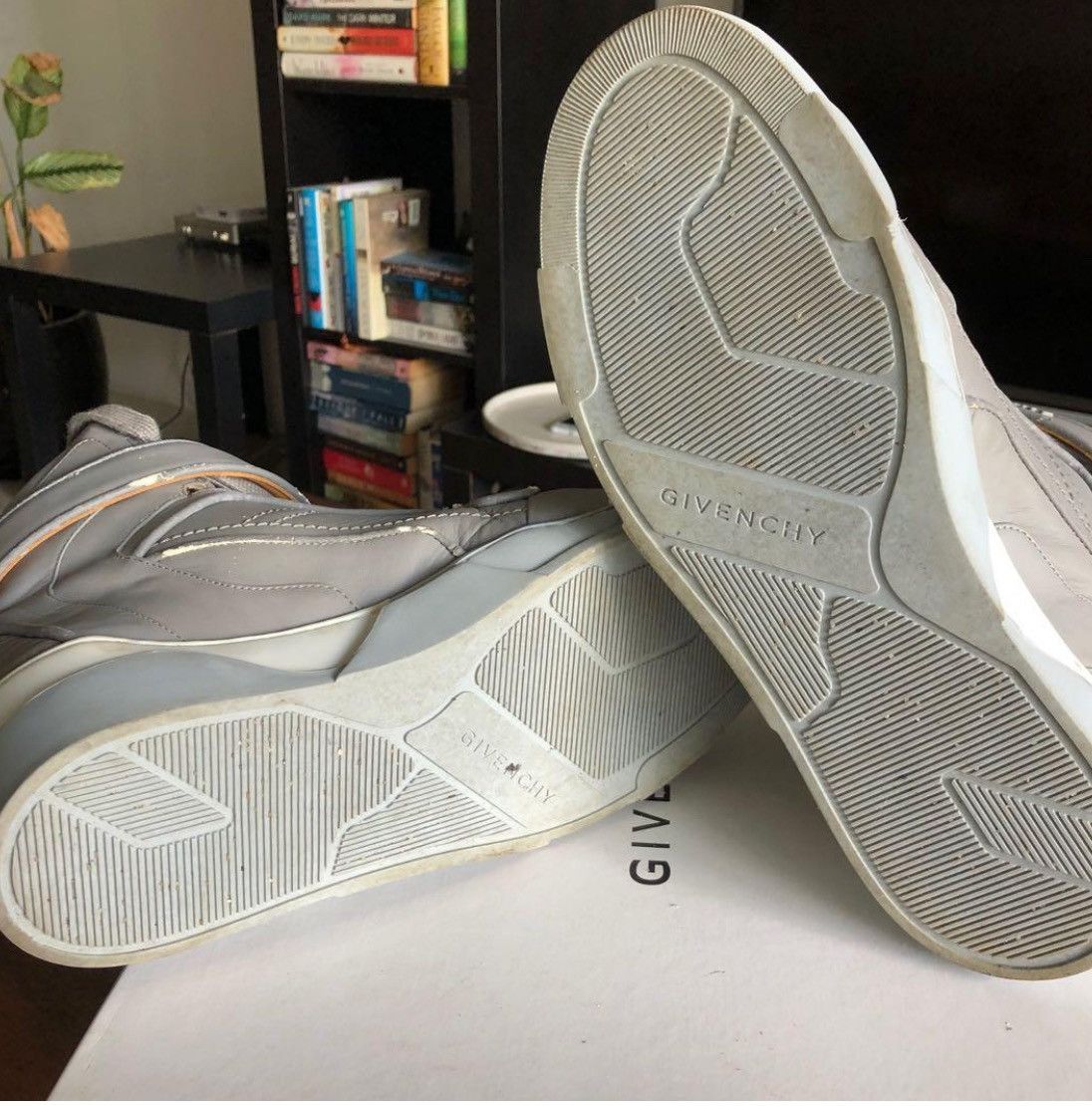 Givenchy Givenchy Tyson high top trainer grey Size US 10.5 / EU 43-44 - 2 Thumbnail