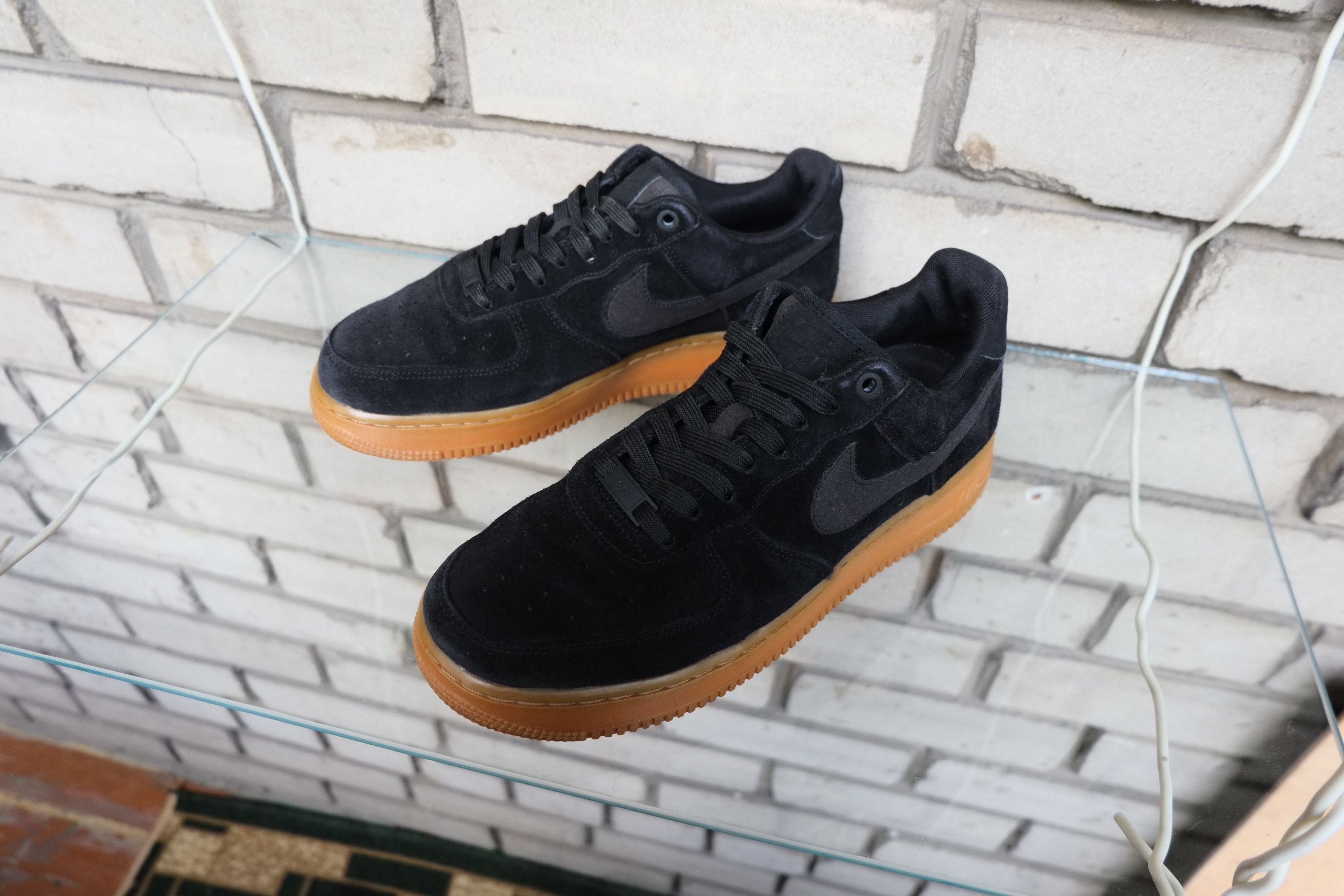 Nike Nike Air Force 1 07 LV8 Suede Black Gum Jordan AA1117-001 Size US 8 / EU 41 - 6 Thumbnail