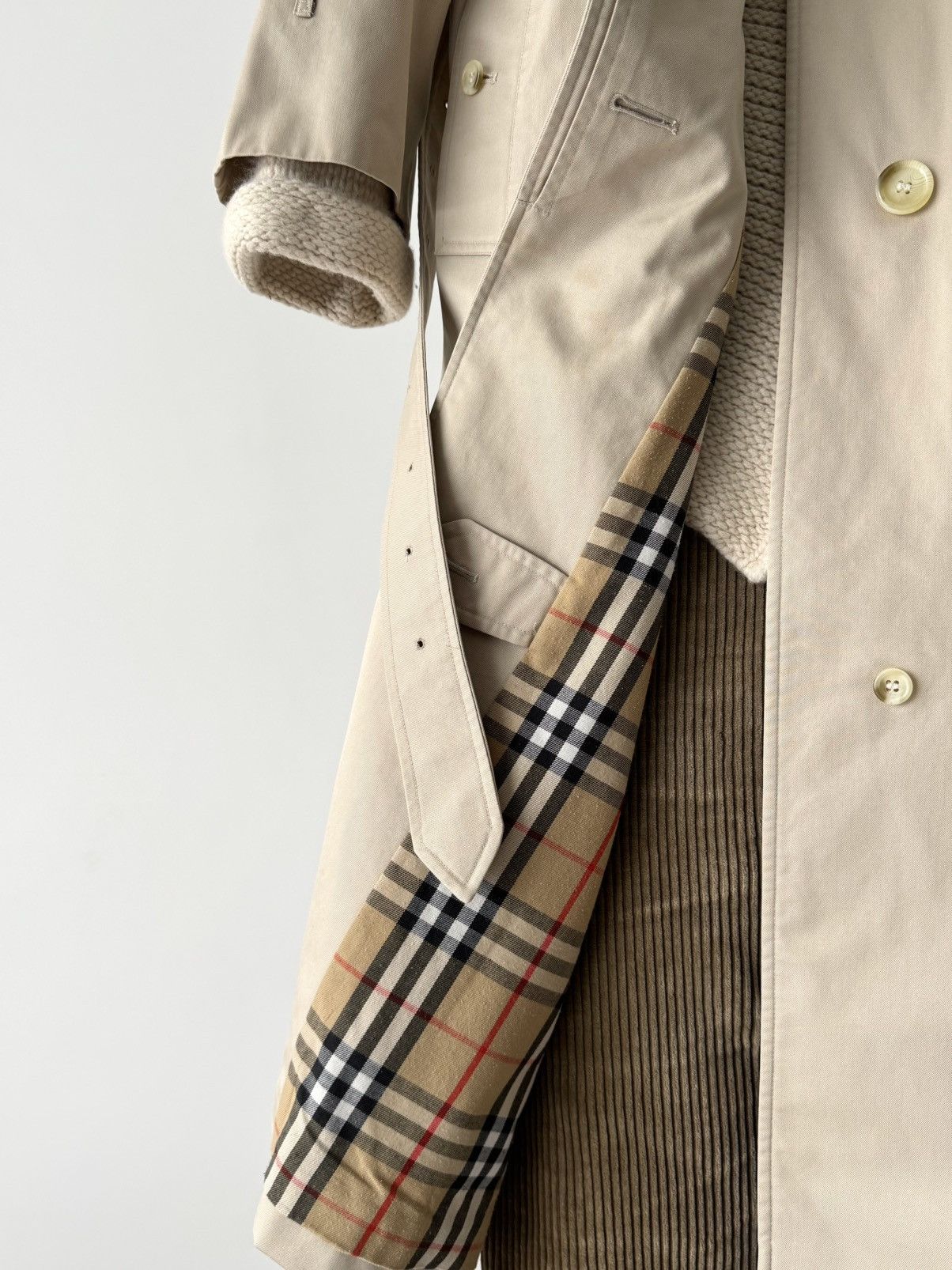 Burberry × Vintage Vintage 90s Burberrys Women’s Nova Check Beige Trench Coat Size M / US 6-8 / IT 42-44 - 2 Thumbnail