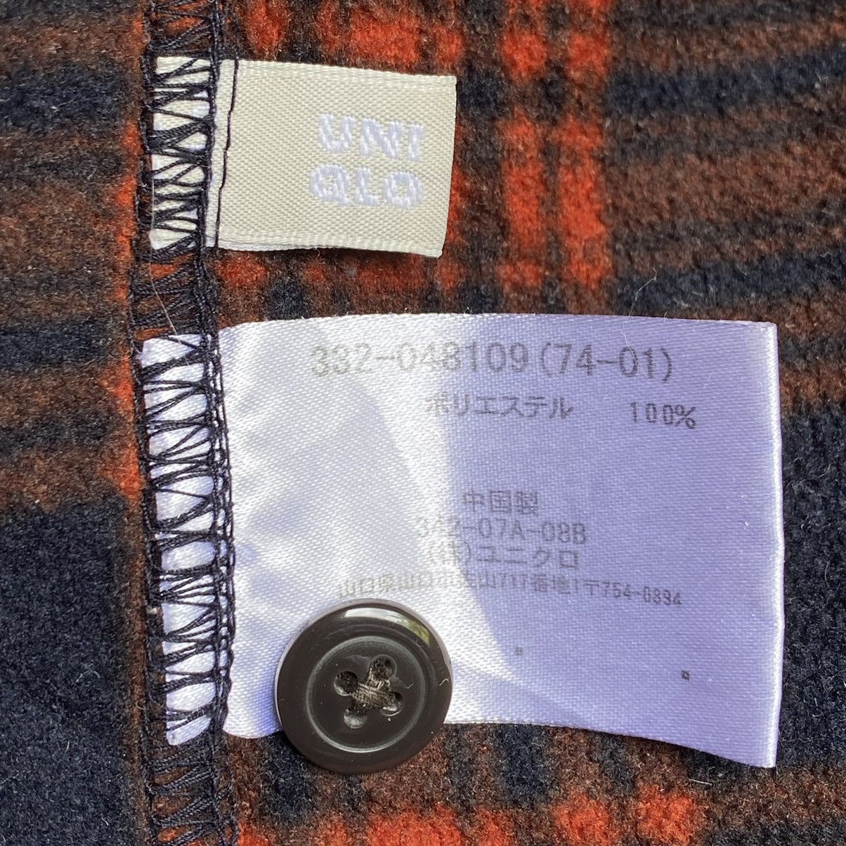Uniqlo Uniqlo Shirt Button Size US XL / EU 56 / 4 - 10 Thumbnail