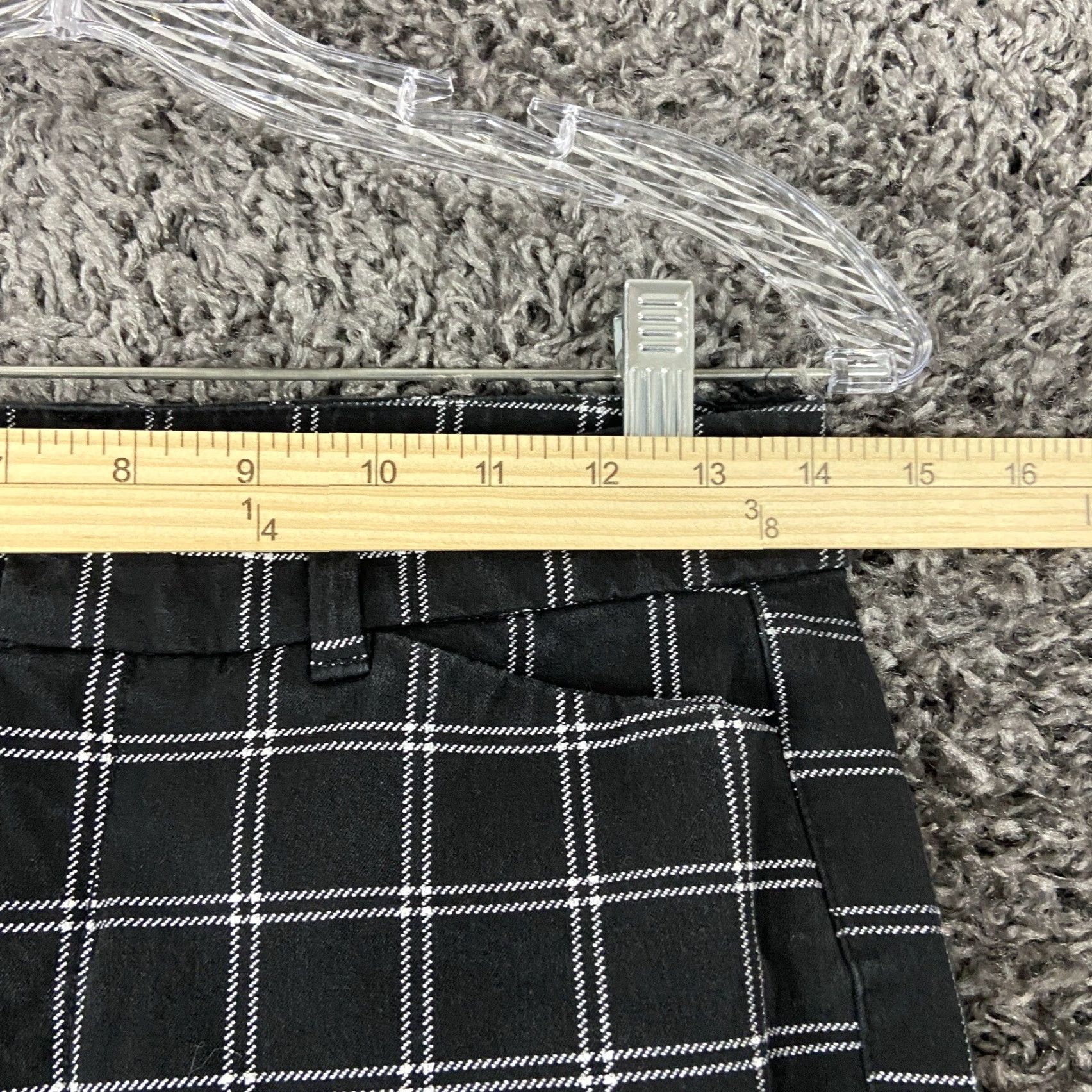 Old Navy VINTAGE Old Navy Dress Pants Women’s 6 Black Plaid High Rise Pixie Pockets Size 28" / US 6 / IT 42 - 6 Thumbnail