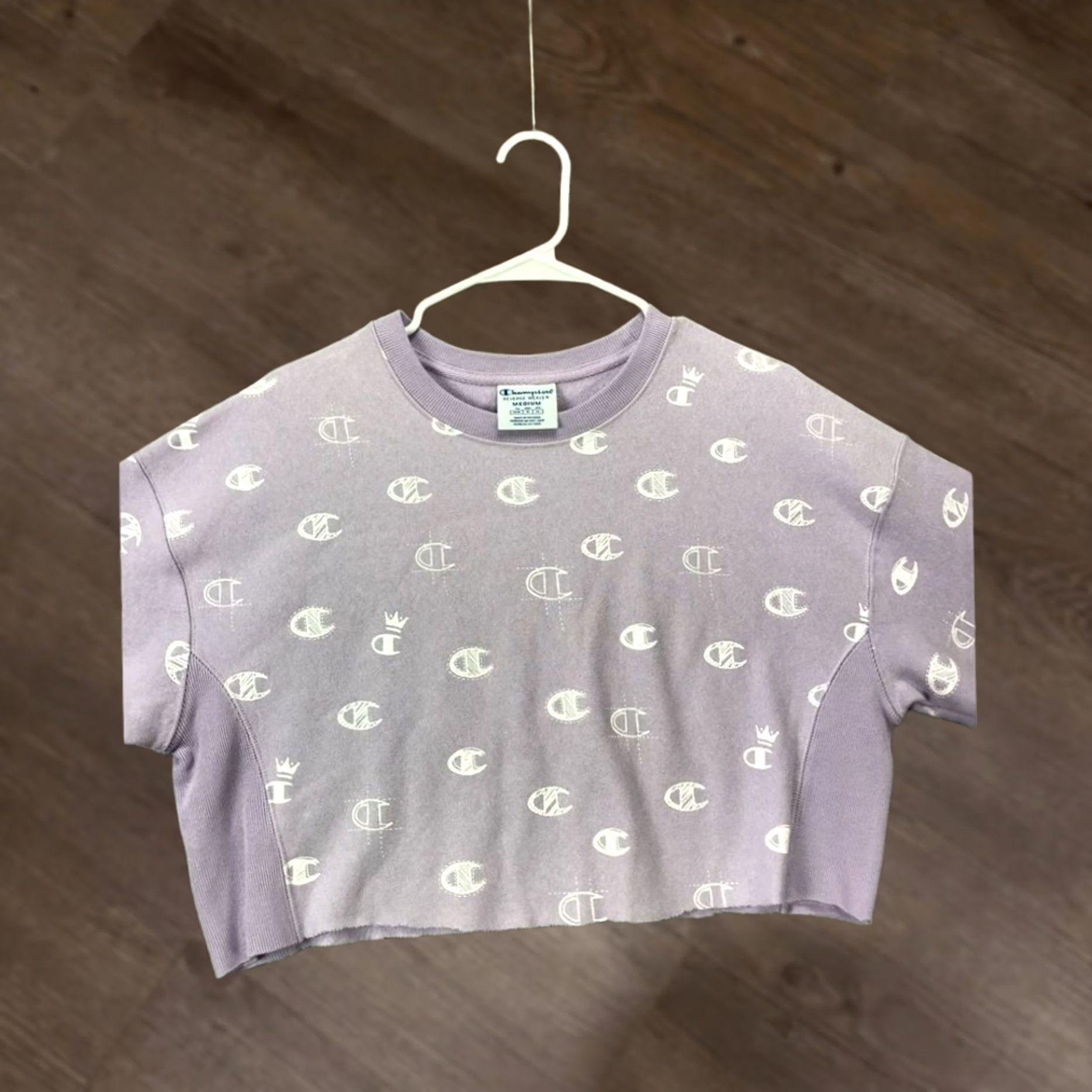 Champion Champion Sweatshirt Womens Medium Purple Crop Reverse Weave Pullover Logo Ladies Size M / US 6-8 / IT 42-44 - 1 Thumbnail