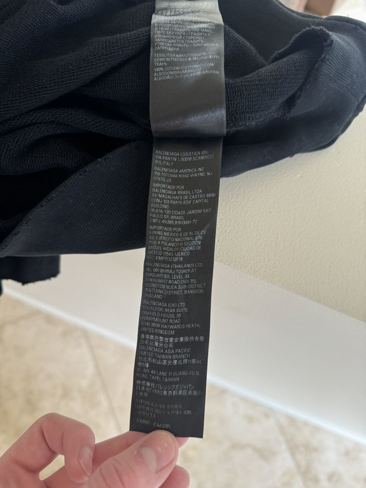 Balenciaga Balenciaga Distressed Paris Moon Hoodie Size US M / EU 48-50 / 2 - 13 Thumbnail
