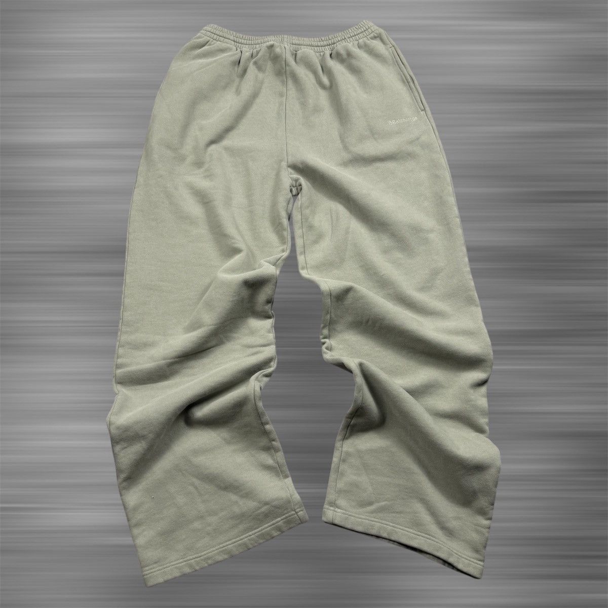 Balenciaga Balenciaga Mega Baggy Sweatpants Size US 34 / EU 50 - 5 Thumbnail