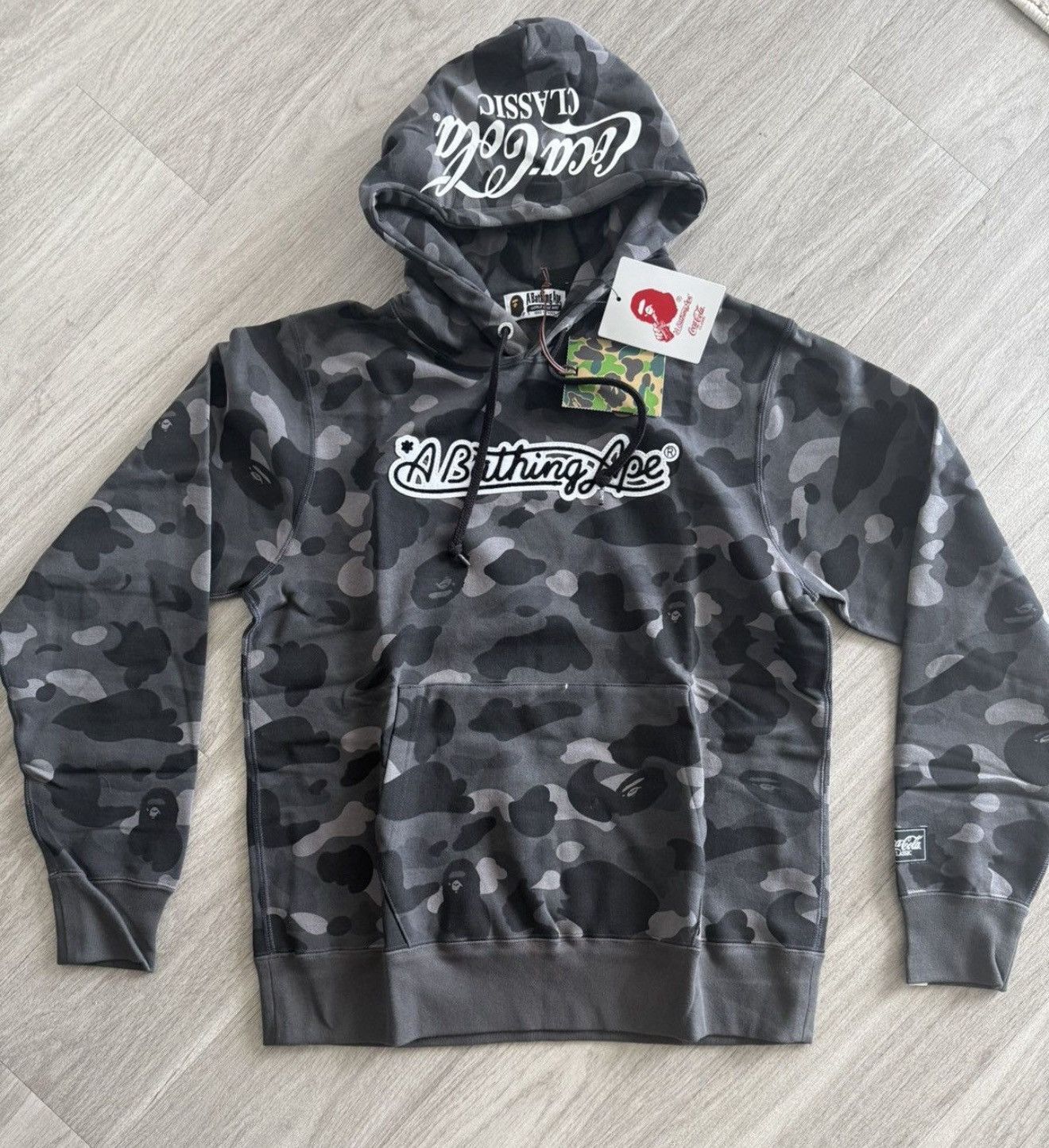 Bape × Coca Cola Bape x Coca Cola Hoodie Size US XL / EU 56 / 4 - 1 Thumbnail