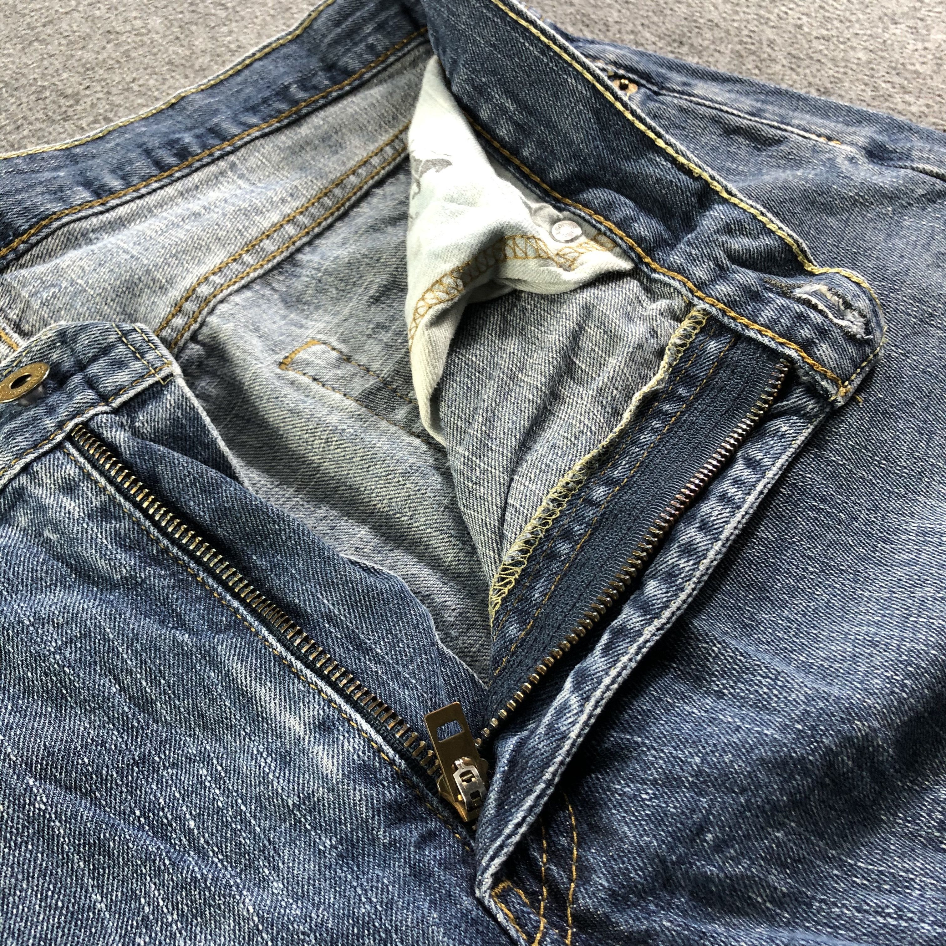 Levi's Vintage Blue Wash Levis 559 Jeans-J3545 Size US 37 - 7 Thumbnail