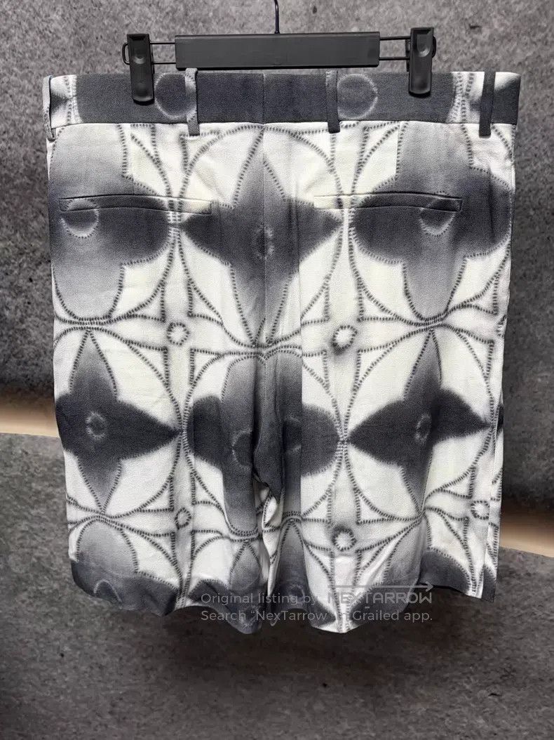 Louis Vuitton Louis Vuitton shorts Size US 44 / EU 60 - 2 Thumbnail