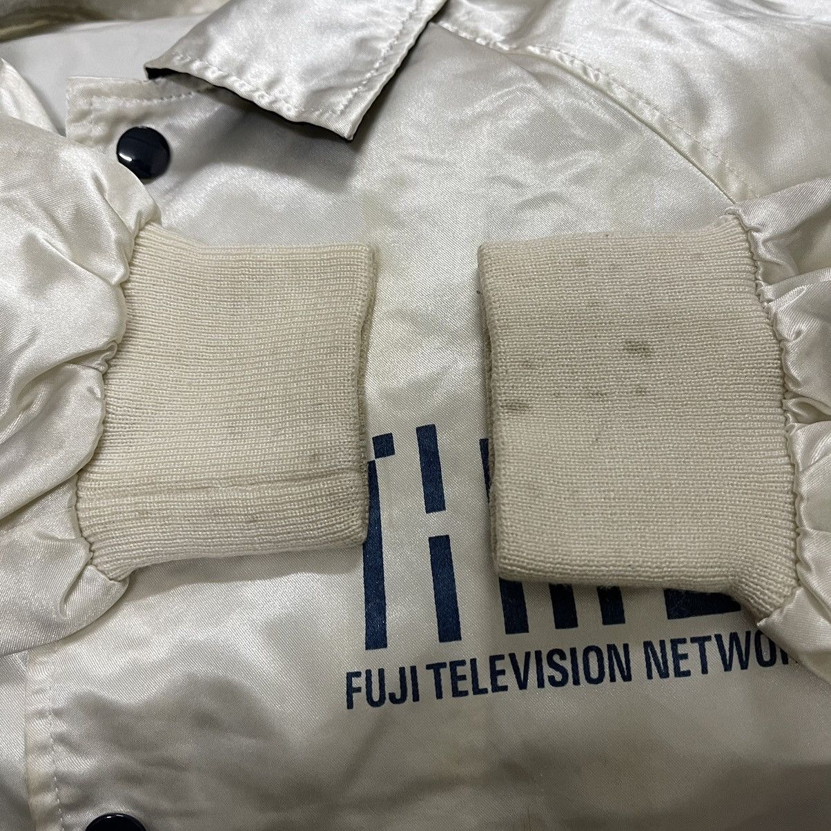 Japanese Brand Vintage Village Stone Time 3 Fuji Television Coach Jacket Size US L / EU 52-54 / 3 - 5 Thumbnail