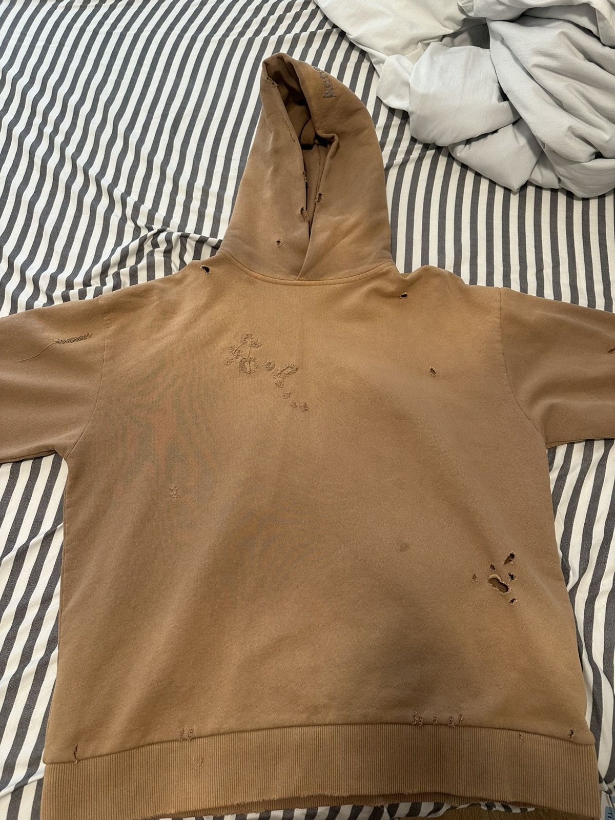 Acne Studios Acne Studios Beige Distressed Hoodie Size S / US 4 / IT 40 - 5 Thumbnail