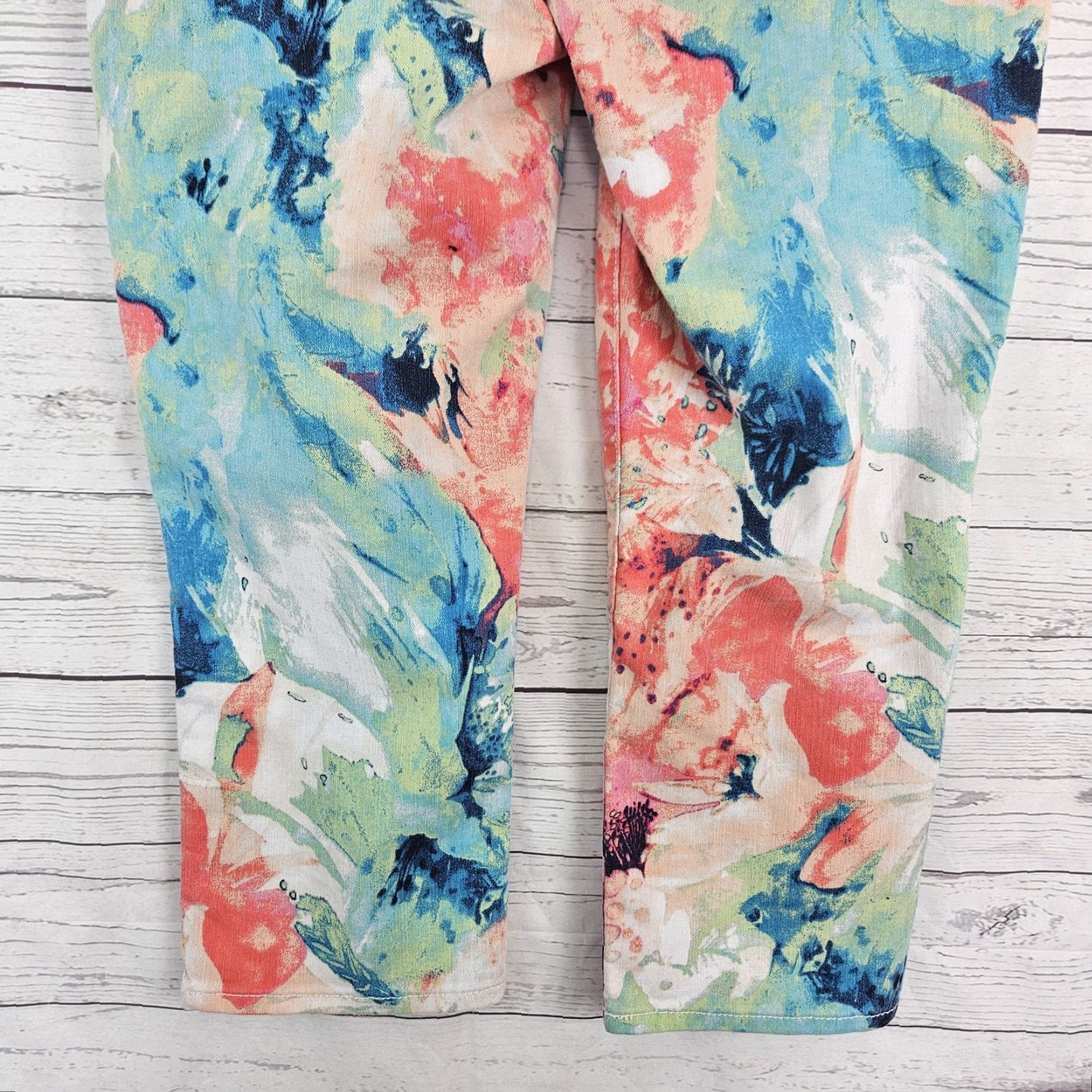 Vintage Chico's Womens Capri Jeans Slim Leg 00 Pink Blue Mid Rise 20in Inseam Womens Size ONE SIZE - 5 Thumbnail