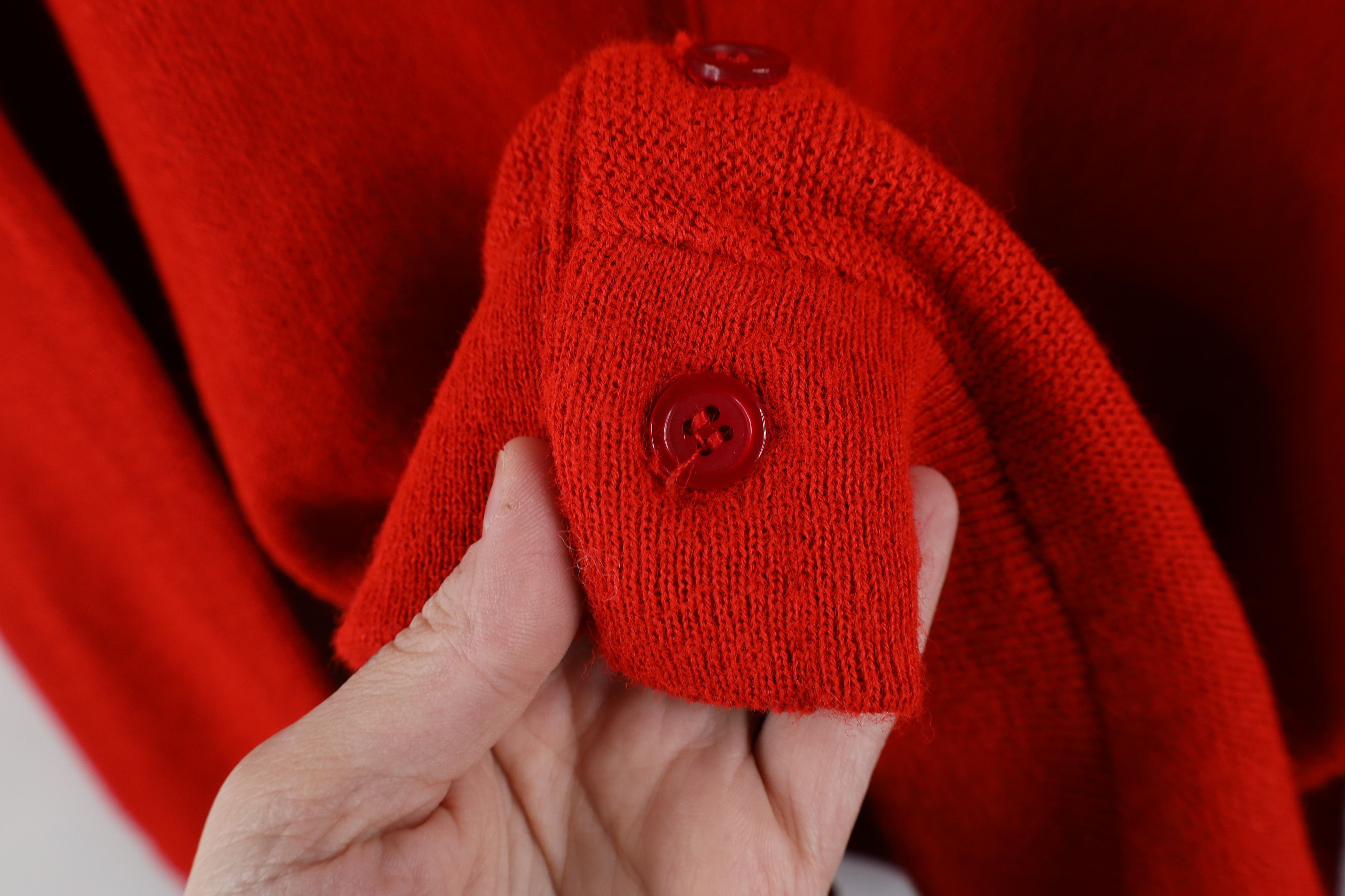 Vintage Vintage 70s Streetwear Knit Button Cardigan Sweater Red USA Size US M / EU 48-50 / 2 - 4 Thumbnail