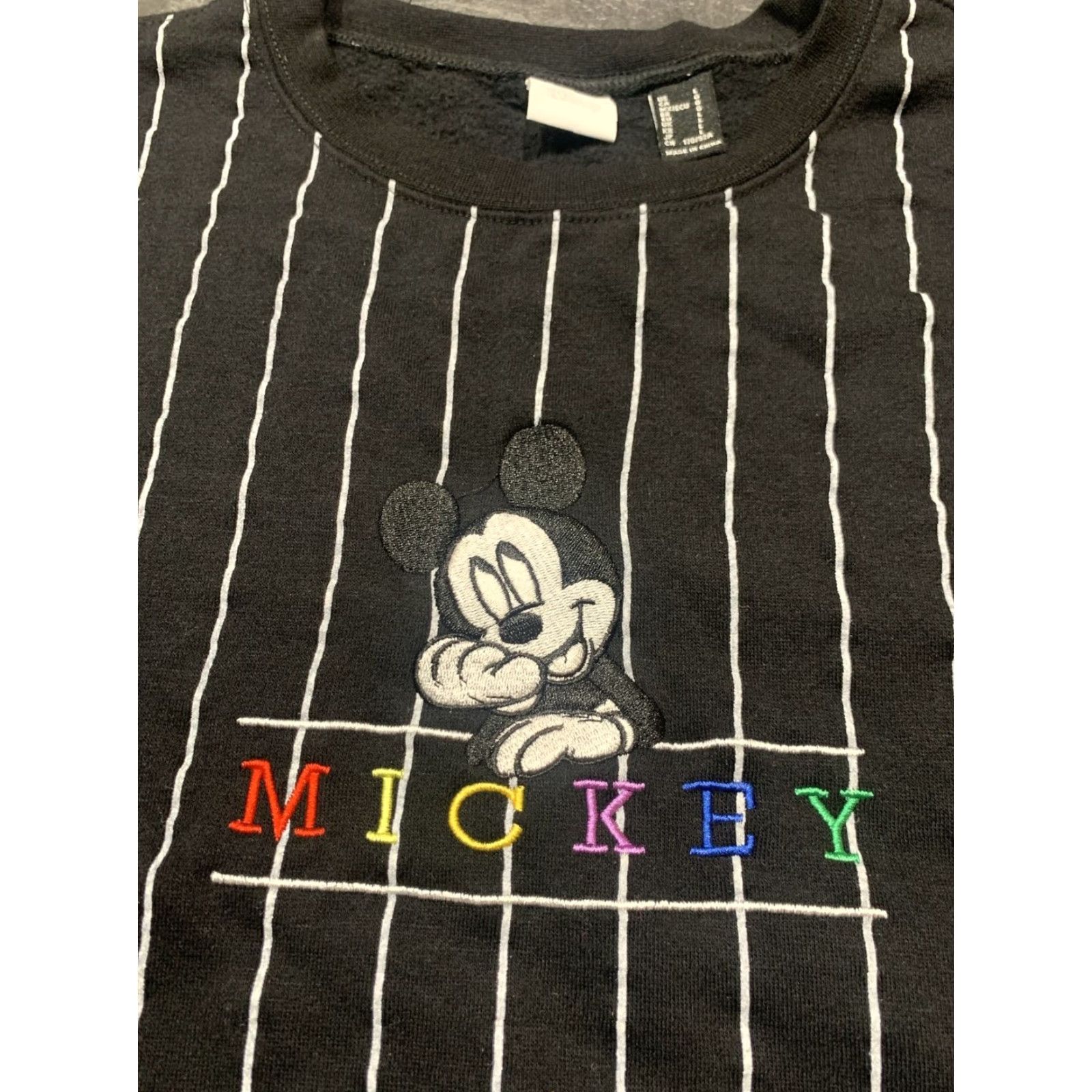 Vintage VINTAGE Mickey Mouse Sweatshirt Men Large Black Pullover Striped 90s Casual Size US L / EU 52-54 / 3 - 3 Thumbnail