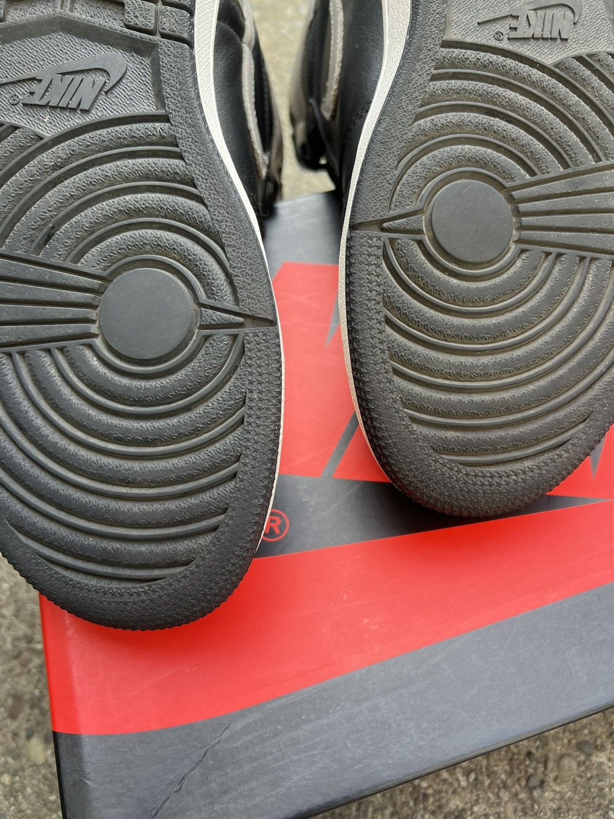 Jordan Brand × Nike Jordan Retro 1’s Shadow Size US 8.5 / EU 41-42 - 7 Thumbnail