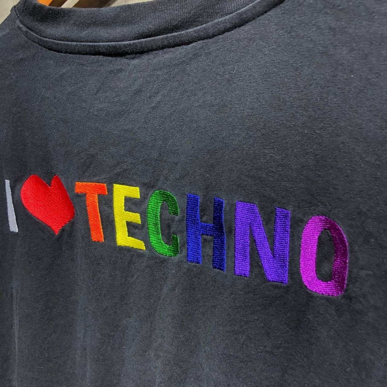 Balenciaga Balenciaga “I Love Techno” Embroidered tee Size US L / EU 52-54 / 3 - 3 Thumbnail