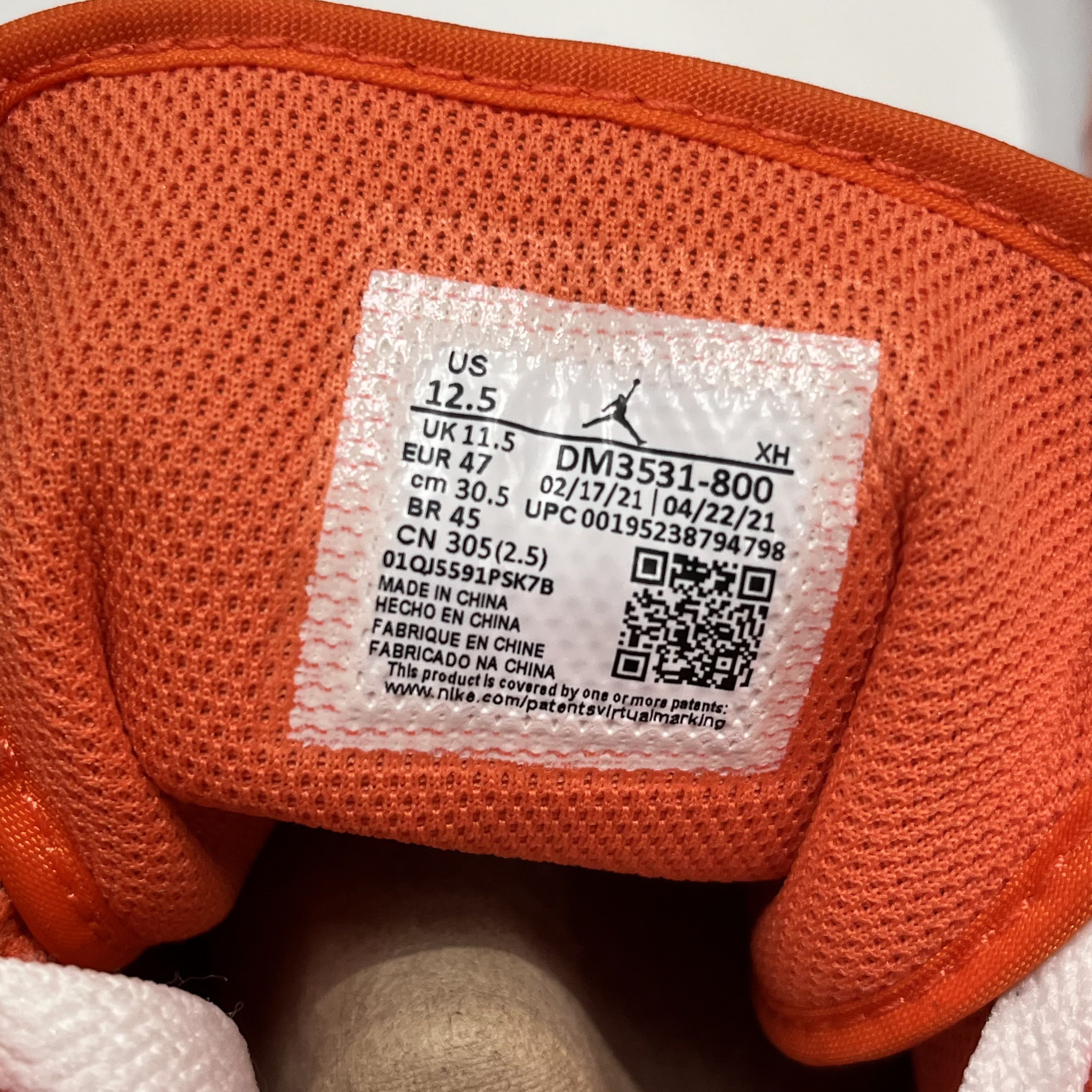 Nike Air Jordan 1 Mid Metallic Orange Size US 12.5 / EU 45-46 - 6 Thumbnail