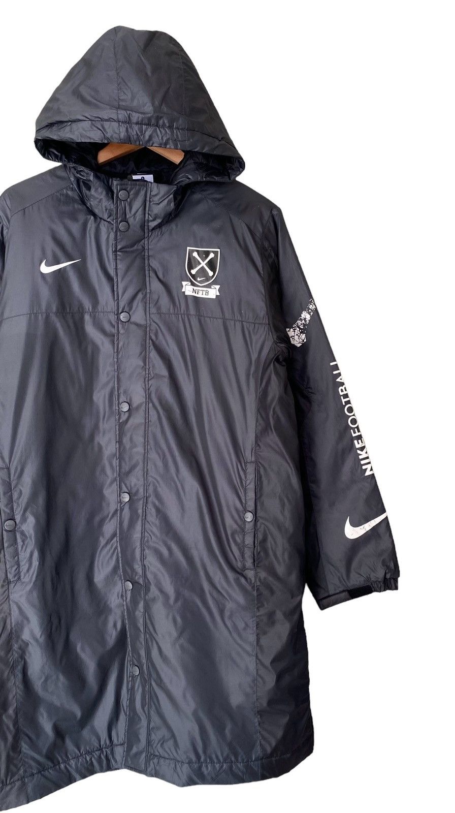 Nike NIKE Training Club Parka Puffer Hoodie Jacket (L) Size US L / EU 52-54 / 3 - 2 Thumbnail