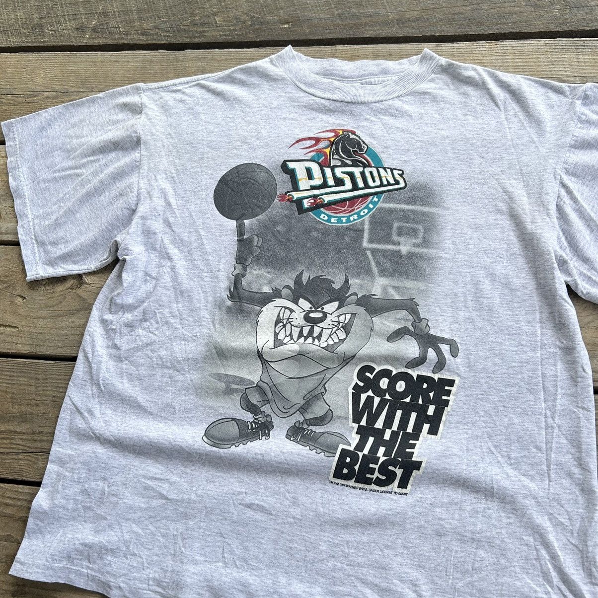 NBA Vintage 90s Detroit Pistons NBA Looney Tunes Taz T Shirt Size US XL / EU 56 / 4 - 2 Thumbnail