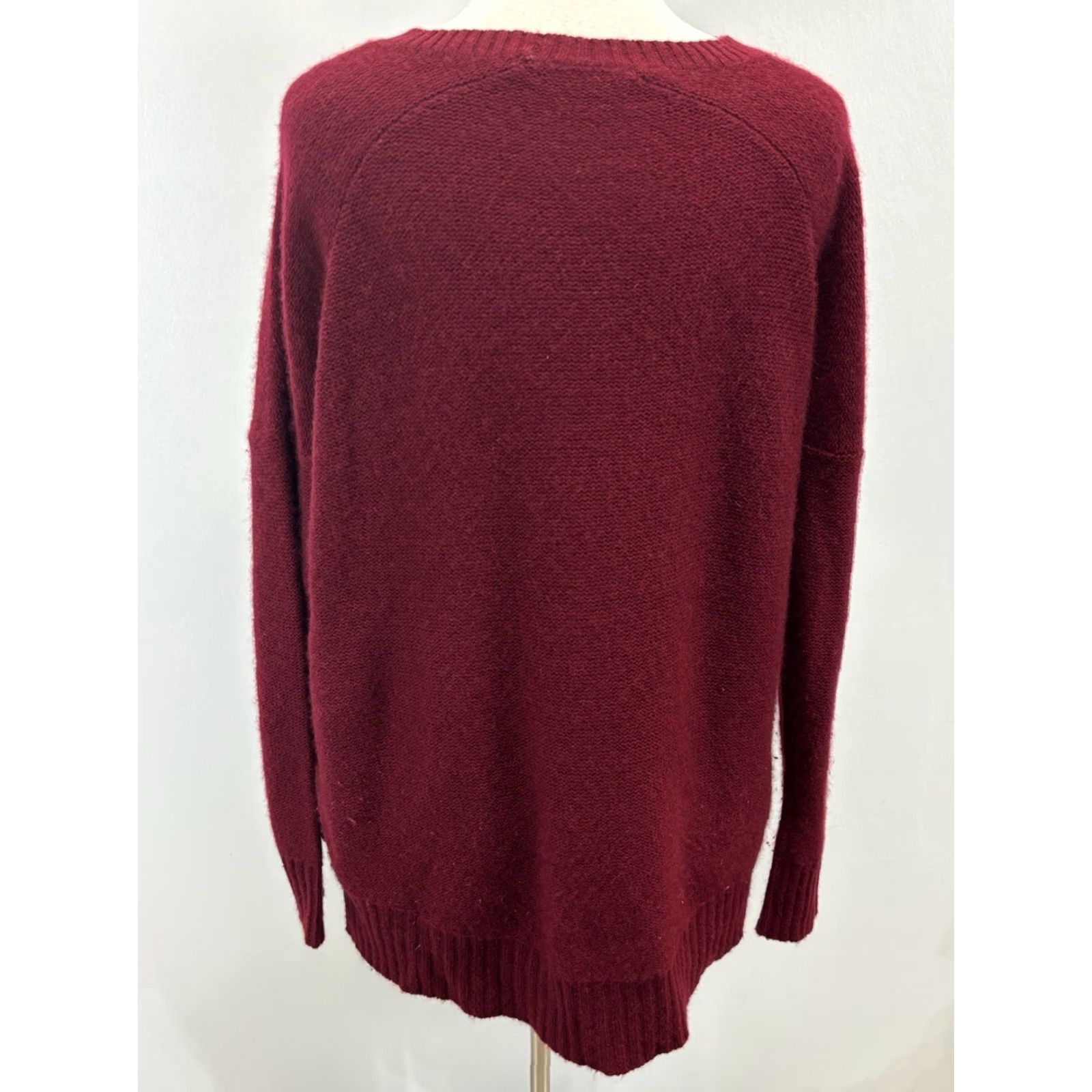 Vintage VINTAGE 360 Cashmere Women's Sweater Oversized Pullover Medium Red Cashmere Knit Classic Fall Winter Spring Size M / US 6-8 / IT 42-44 - 3 Thumbnail