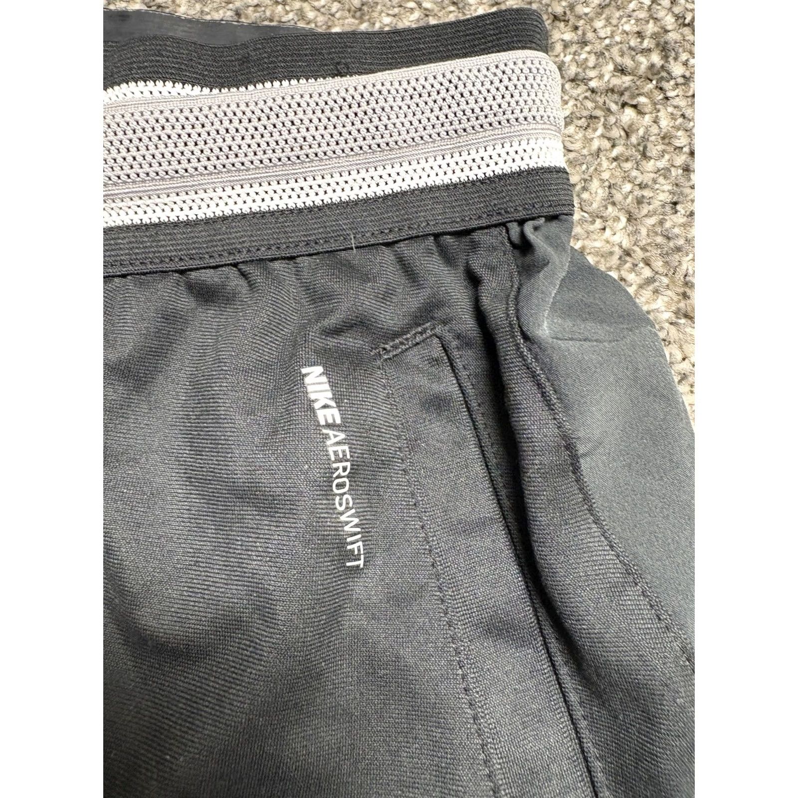 Nike Nike Aeroswift Shorts Mens Small Black Basketball Pockets Logo 891725-010 Size US 29 - 5 Thumbnail