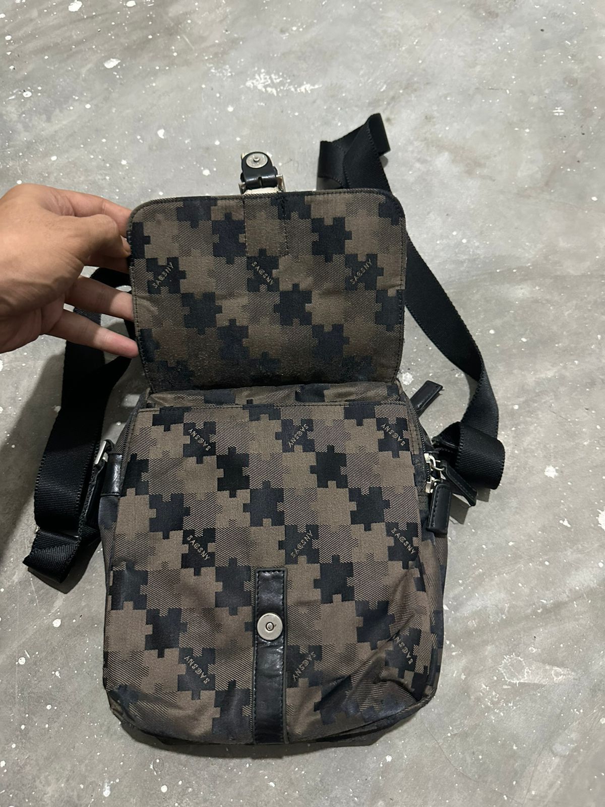 Yohji Yamamoto Ysaccs by Yohji Yamamoto Lots Pocket Crossbody/Sling bag Size ONE SIZE - 13 Thumbnail