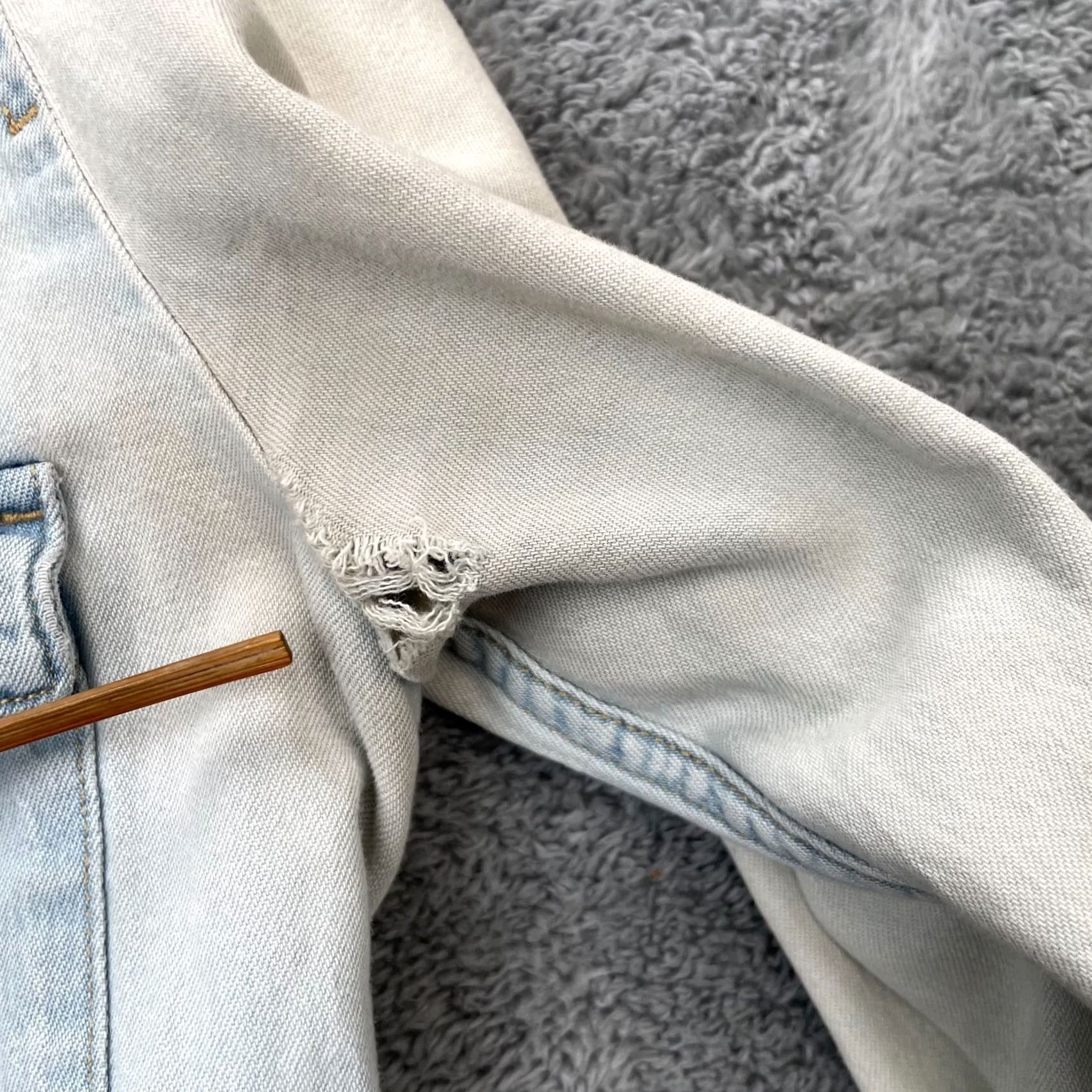Levi's Levi's Shirt Womens Small Blue Denim Western Pockets Pearl Snap Cowboy Wash Fade Size S / US 4 / IT 40 - 4 Thumbnail