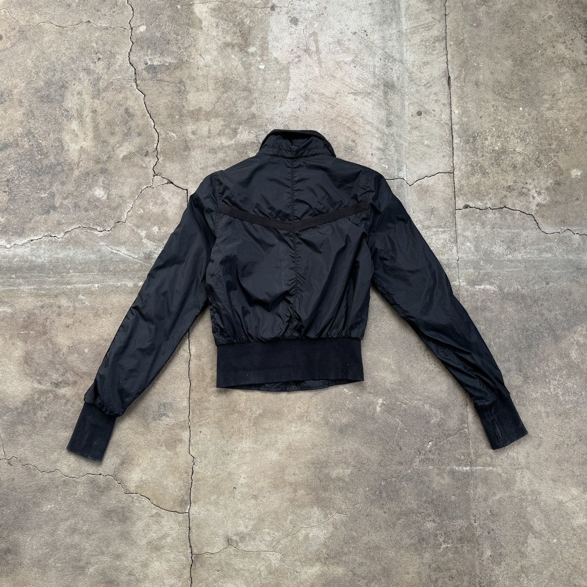 Short Track Jacket 再構築　トラジャケ　リメイク　y２k Y2K Retro Speed Jacket in Black | Vintage-Inspired Track Jacket