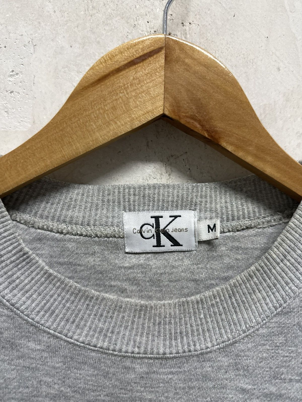 Calvin Klein Vintage Calvin Klein Big Spell Out Sweatshirt Size US M / EU 48-50 / 2 - 5 Thumbnail