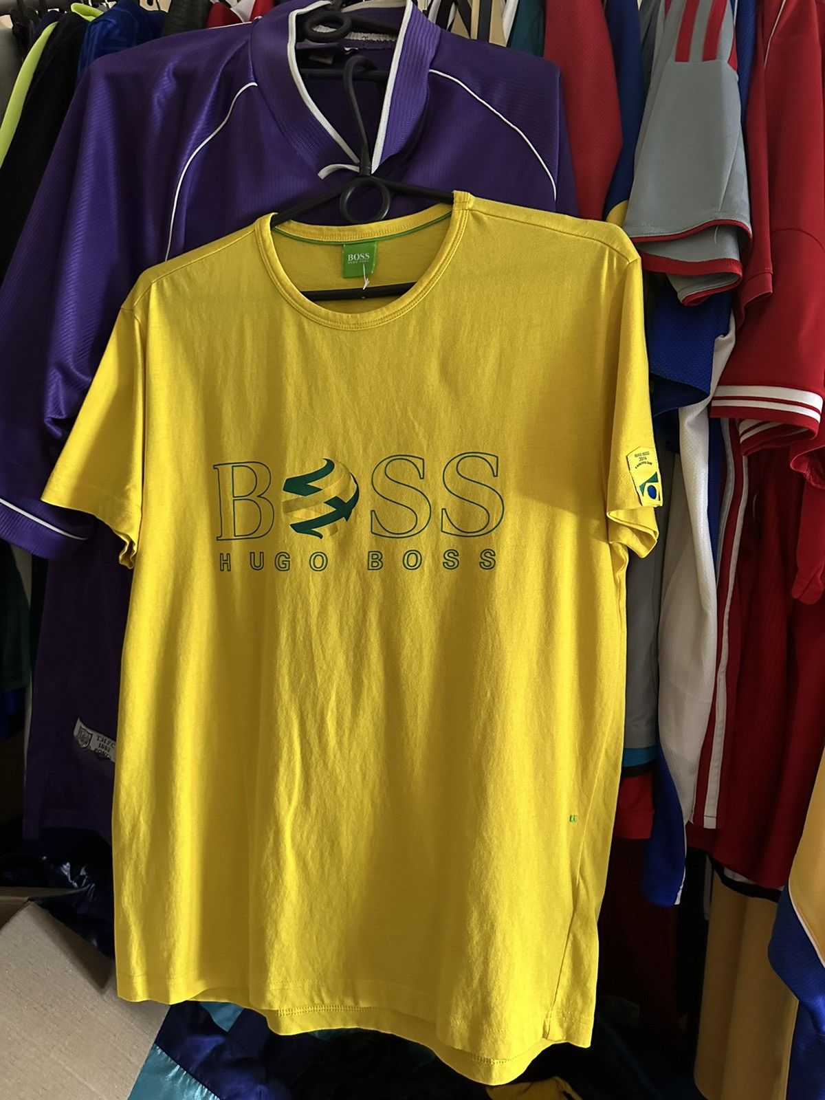 Hugo Boss × Vintage Vintage Hugo Boss Brazil soccer tee big logo 2014 S Size US S / EU 44-46 / 1 - 1 Thumbnail