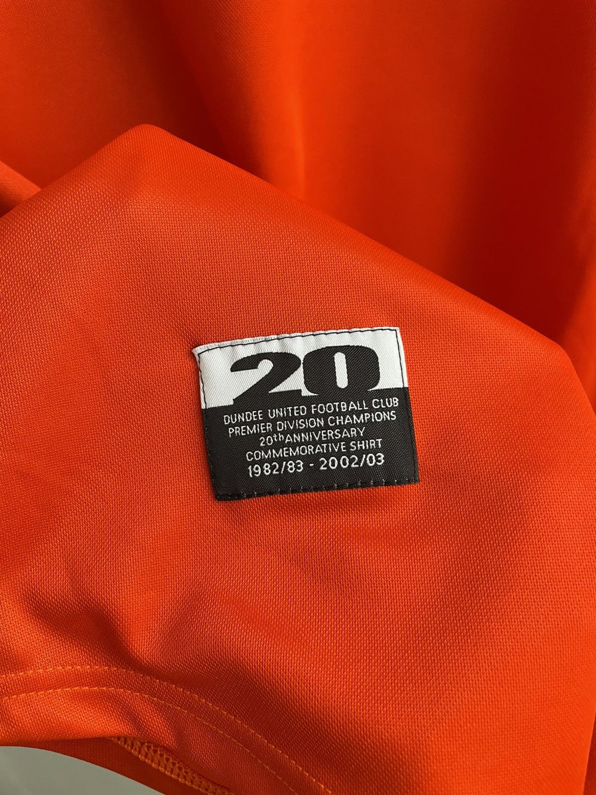Vintage NEW Dundee United 2002 2003 Home Shirt Football Soccer Jersy Size US L / EU 52-54 / 3 - 6 Thumbnail
