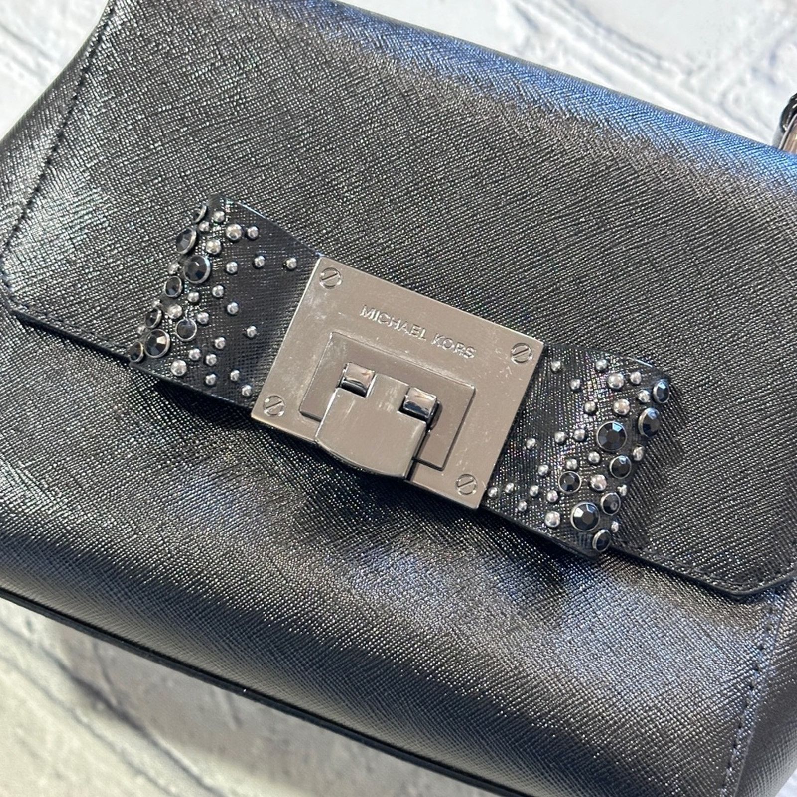 Michael Kors Michael Kors Tina Bow Jewel Leather Satchel in Black Size ONE SIZE - 3 Thumbnail