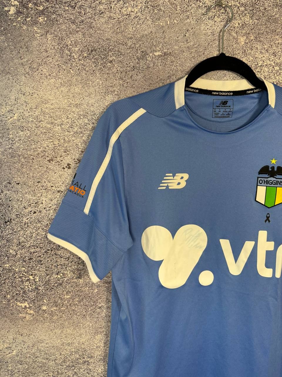New Balance Vintage O'Higgins 2016/17 NB Soccer Jersey Small Size US S / EU 44-46 / 1 - 3 Thumbnail