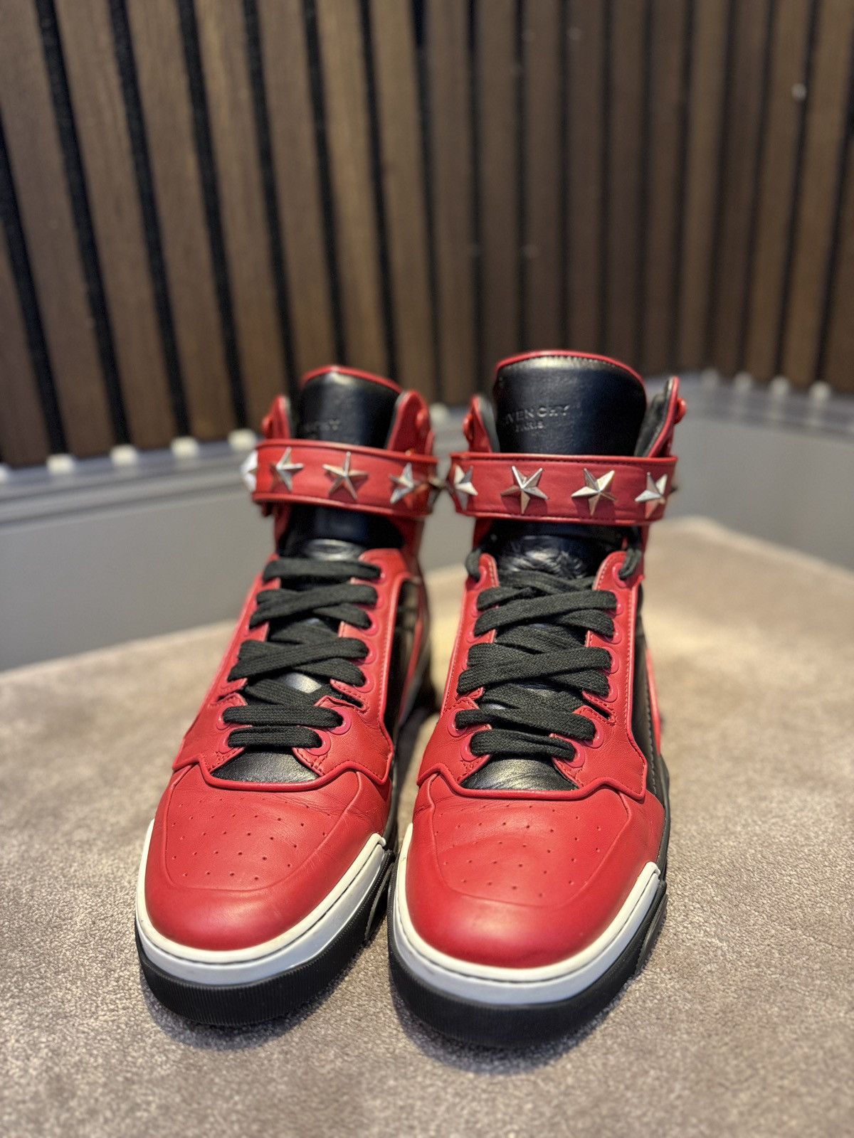 Givenchy GIVENCHY TYSON STAR RED HIGH TOP LEATHER SNEAKERS Size US 10 / EU 43 - 3 Thumbnail