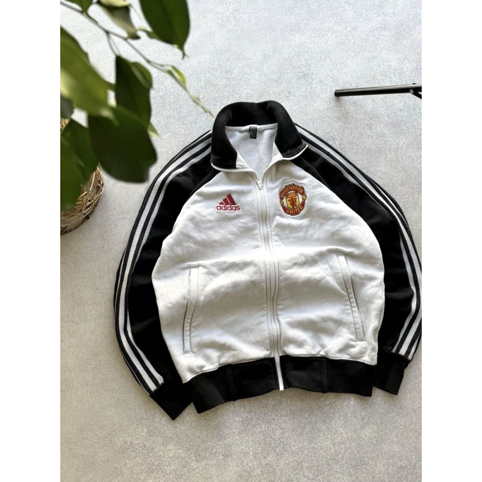 Adidas VINTAGE Adidas Manchester United Football soccer full zip sweatshirt XS White Mens Size US XS / EU 42 / 0 - 3 Thumbnail