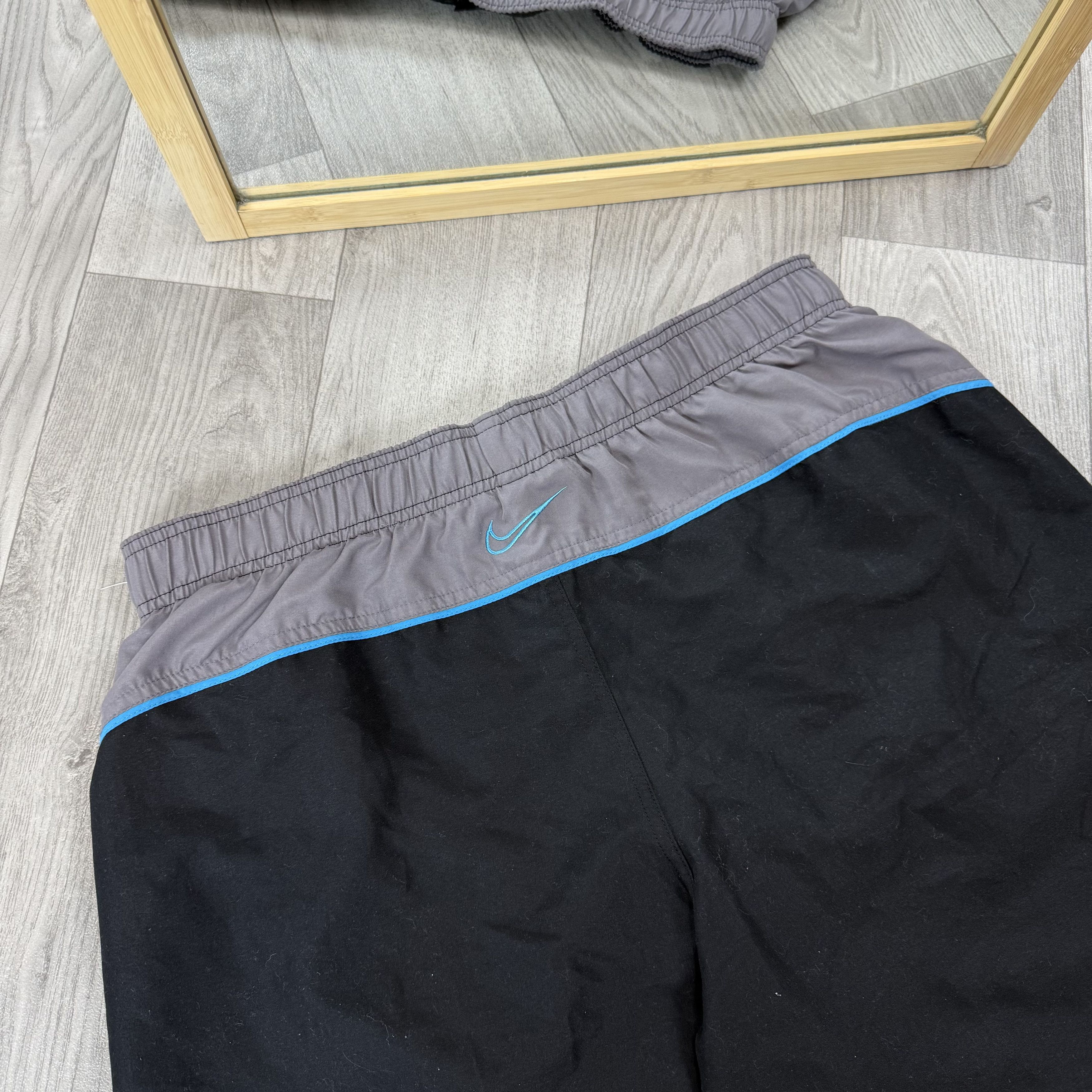 Nike Nike Beach Swim Black Shorts Size US 34 / EU 50 - 10 Thumbnail