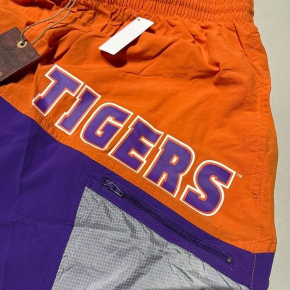 Mitchell & Ness NWT MITCHELL & NESS NCAA NYLON UTILITY CLEMSON TIGERS SHORTS Size US 36 / EU 52 - 7 Thumbnail