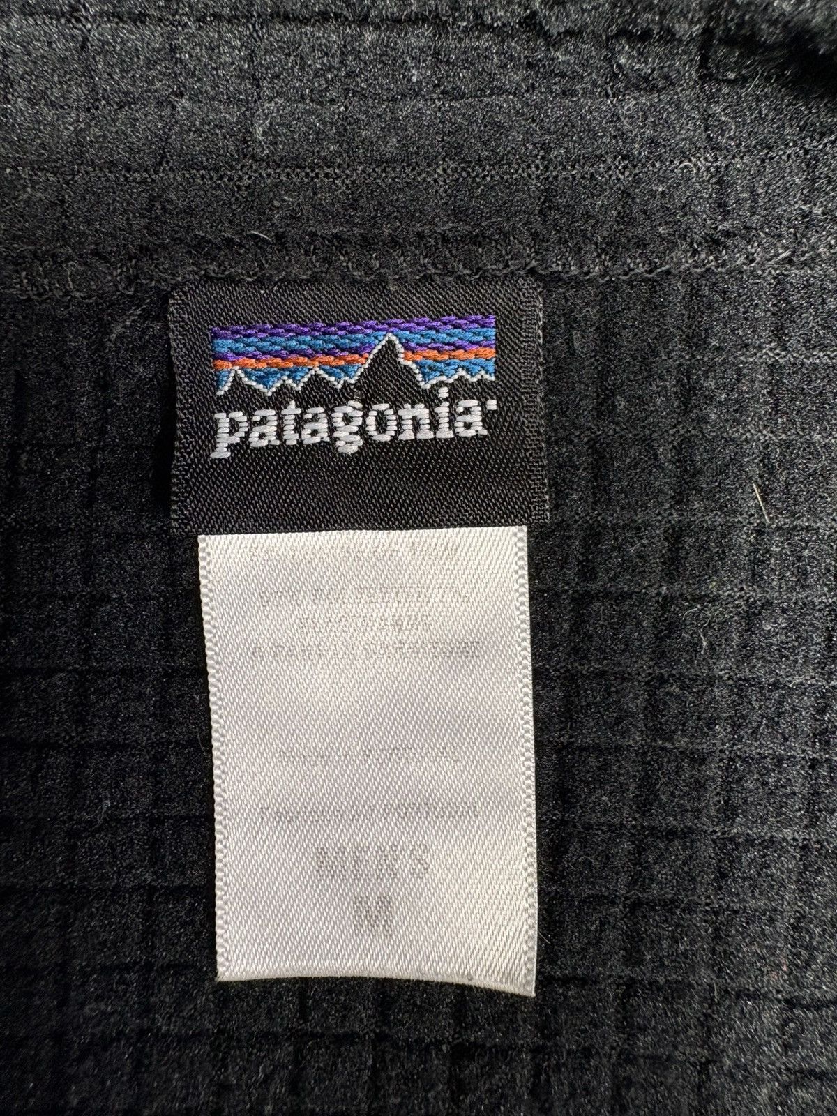 Patagonia Patagonia R1 Men's Mars Fleece 1/2 Zip Pullover Black Size M Size US M / EU 48-50 / 2 - 11 Thumbnail