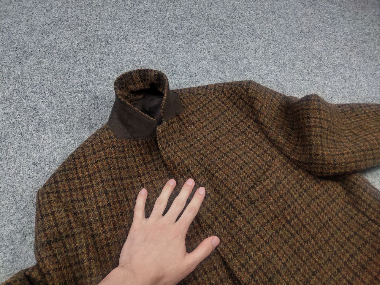 Harris Tweed Vintage 90's Harris Tweed Dark Check Wool Blazer Jacket Size US L / EU 52-54 / 3 - 12 Thumbnail