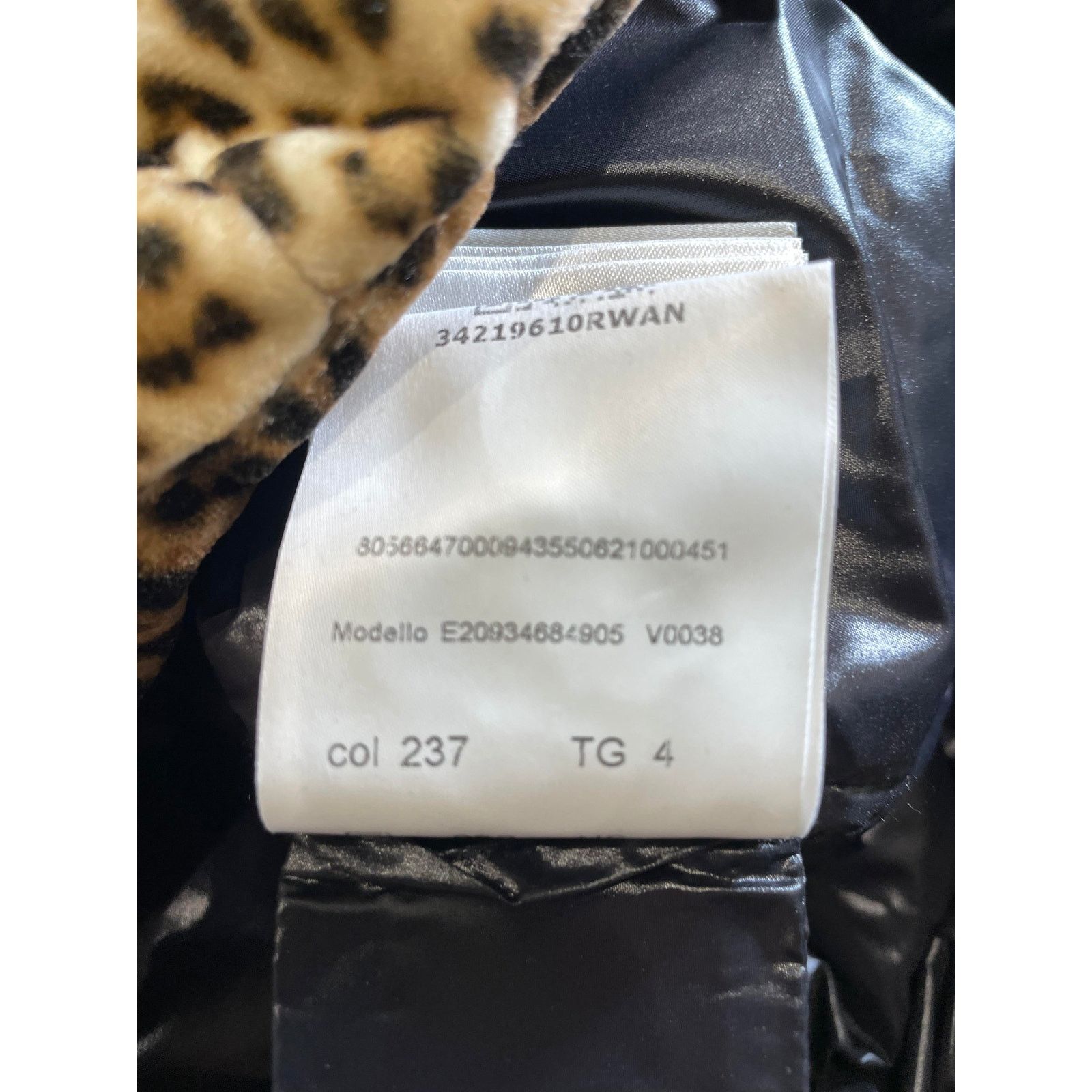 Moncler Moncler Cheetah Print Puffer Jacket Size L / US 10 / IT 46 - 14 Thumbnail